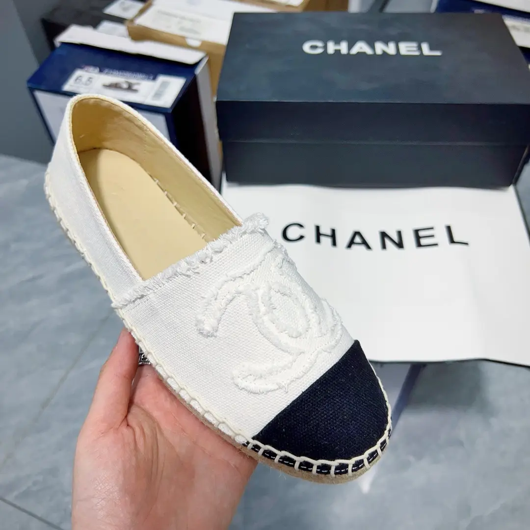 YASSW | Replica Chanel Espadrilles in White and Beige: A Comprehensive Review