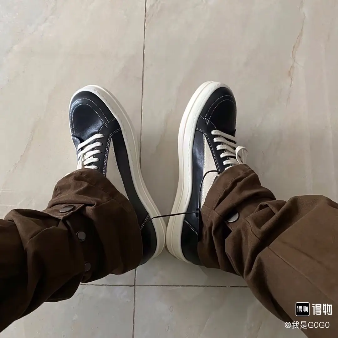 YASSW | Authenticity vs. Replica: Blue Alexander McQueen Sneakers Comparison