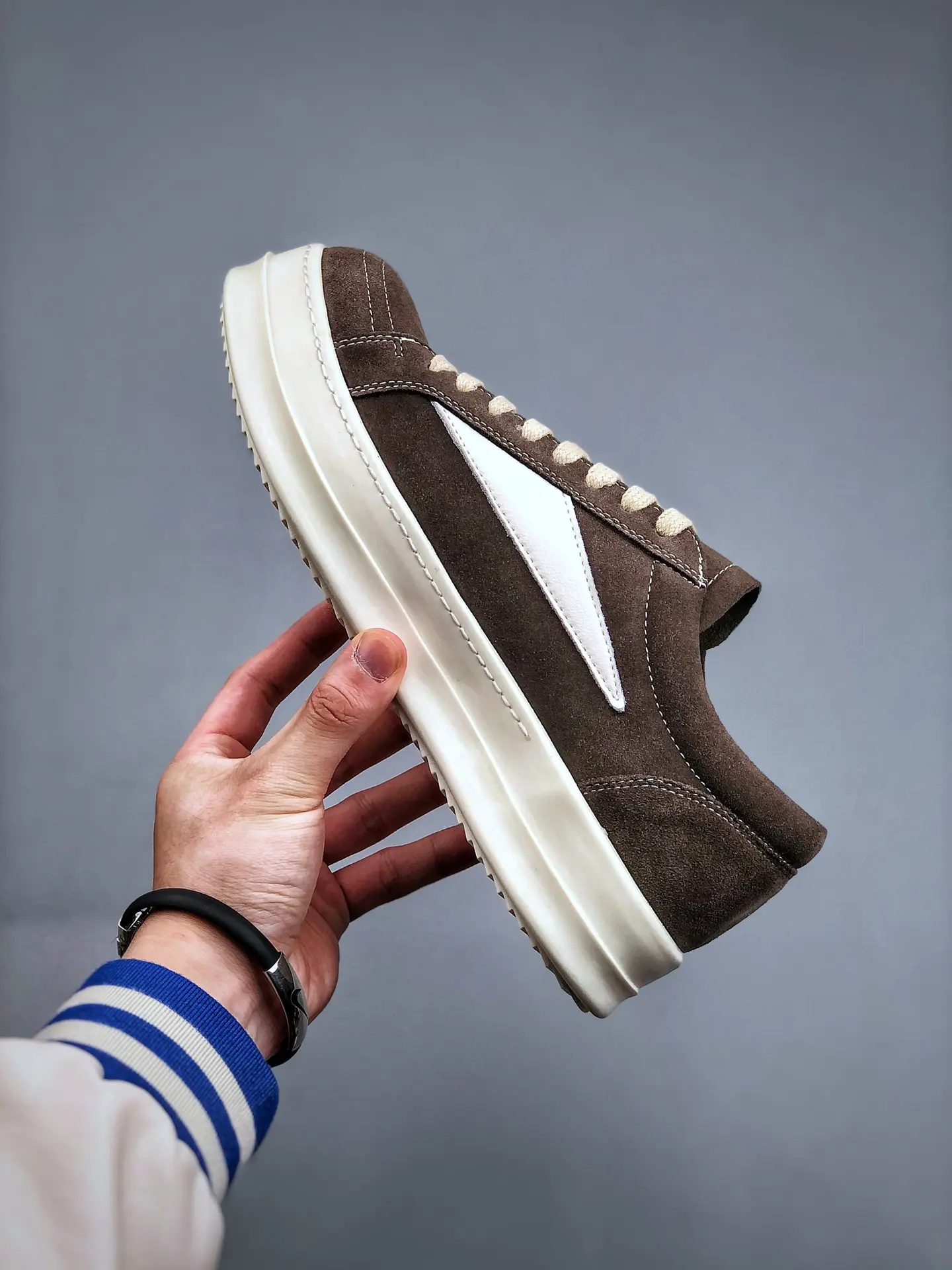 YASSW | Replica Rick Owens Vintage Low-Top Suede Sneakers in Dark Dust