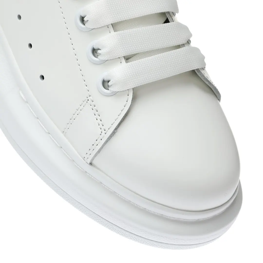 YASSW | The Pros and Cons of Replicas: Alexander McQueen White Leather Oversized Sneakers