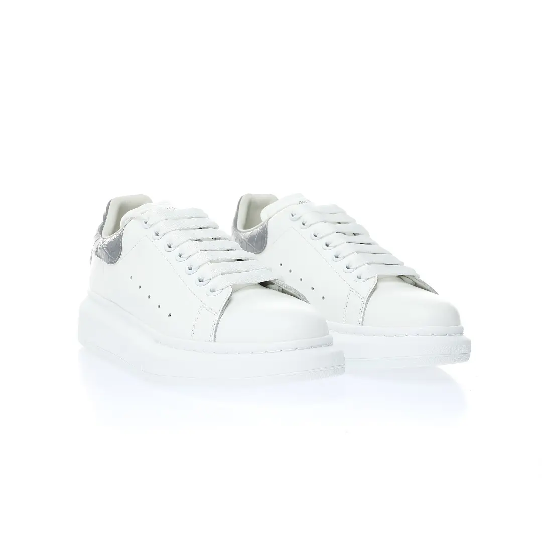 YASSW | Alexander McQueen Women's White Oversized Sneaker Replica: A Comprehensive Review