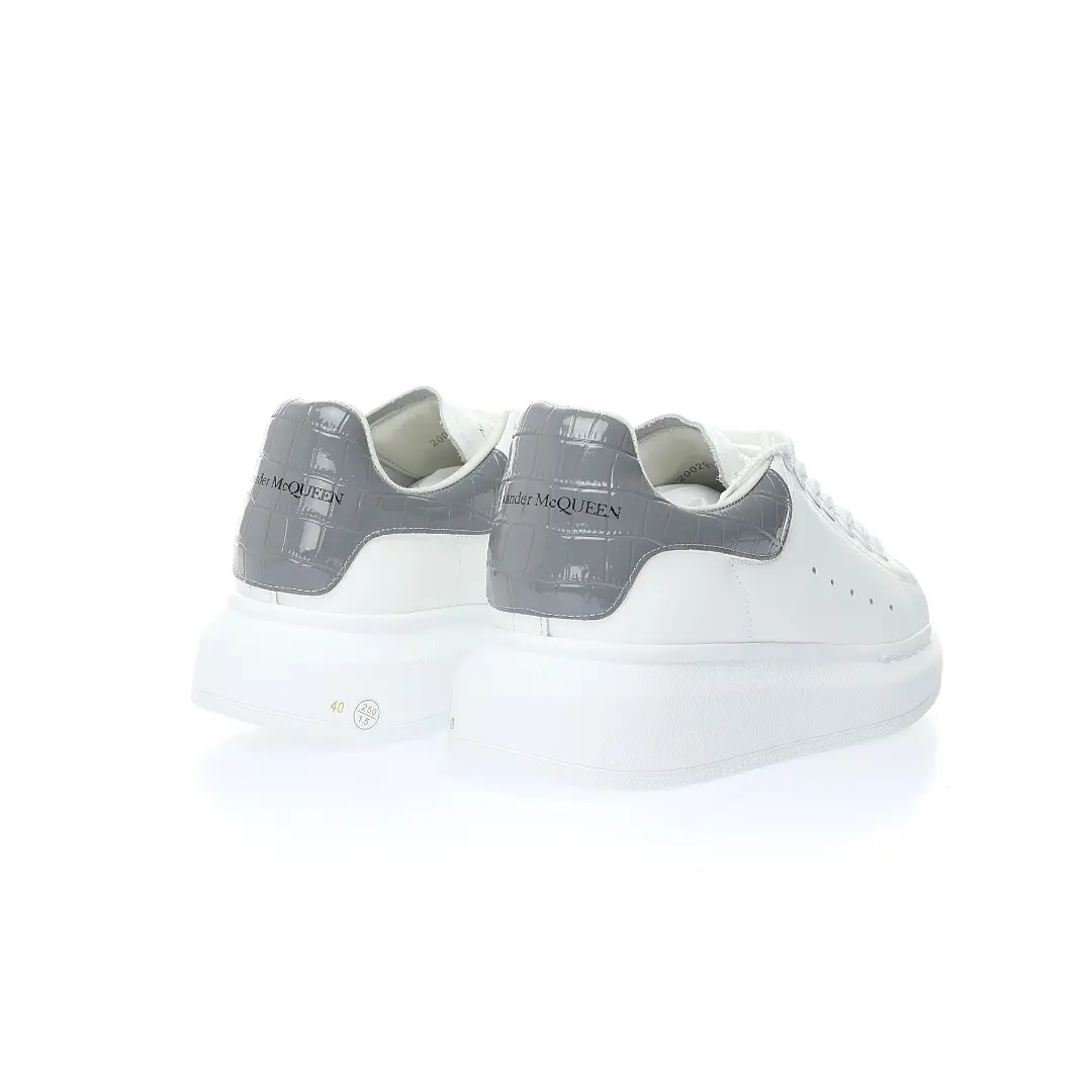 YASSW | Alexander McQueen Women's White Oversized Sneaker Replica: A Comprehensive Review