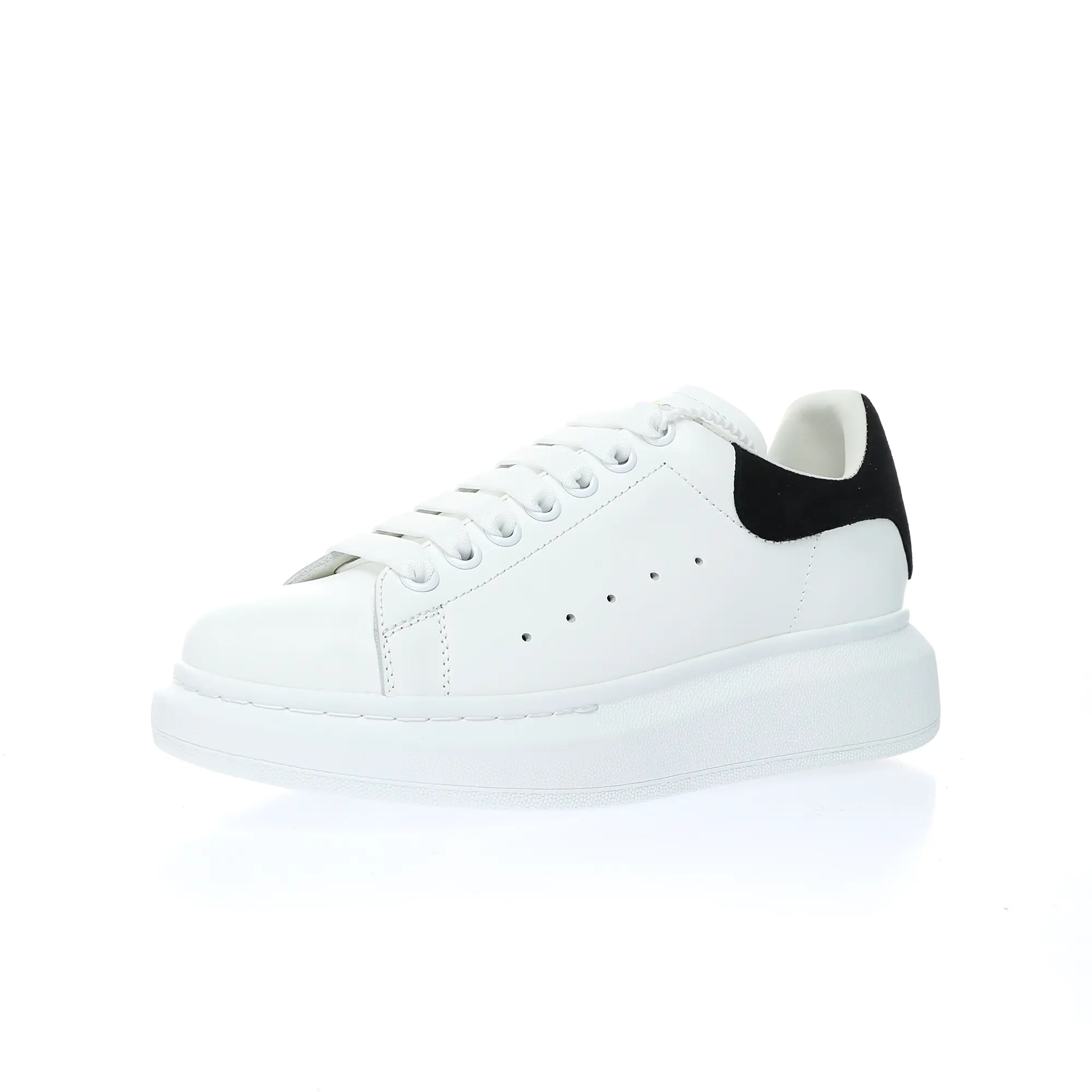 YASSW | Alexander McQueen Oversized Sneakers: The Ultimate Replica Review