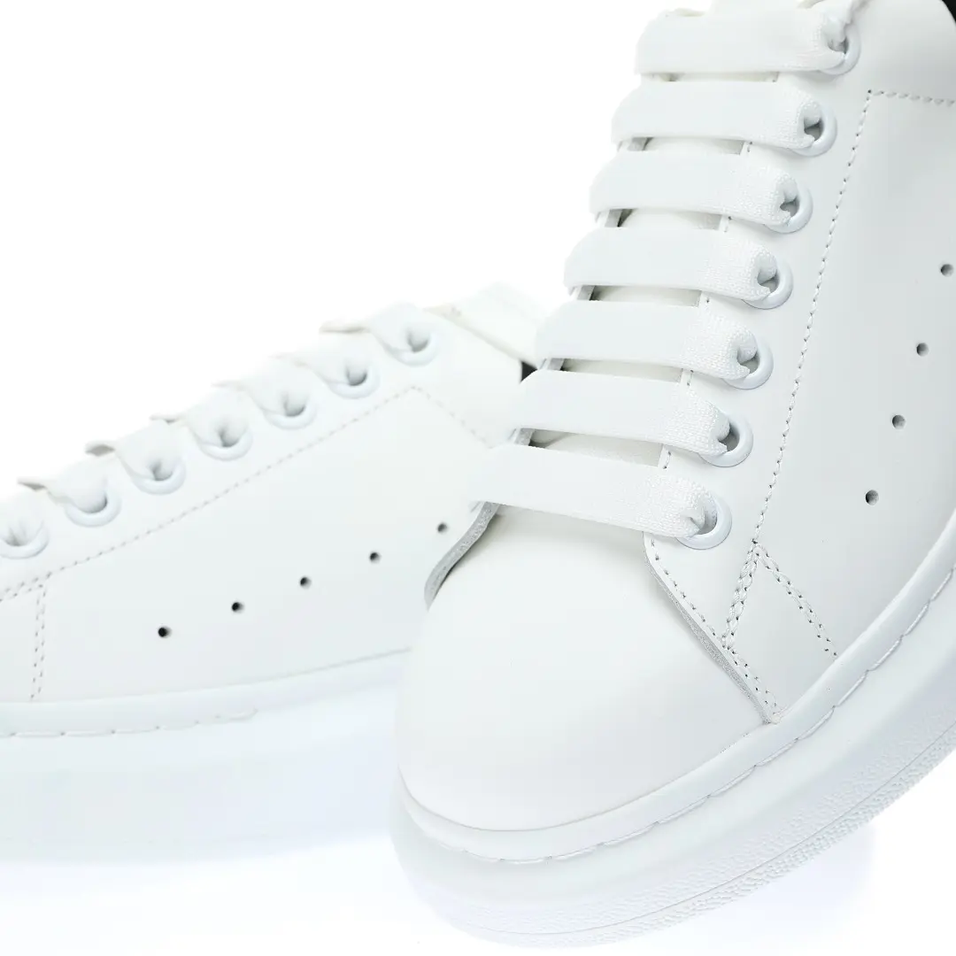 YASSW | Alexander McQueen Oversized Sneakers: The Ultimate Replica Review