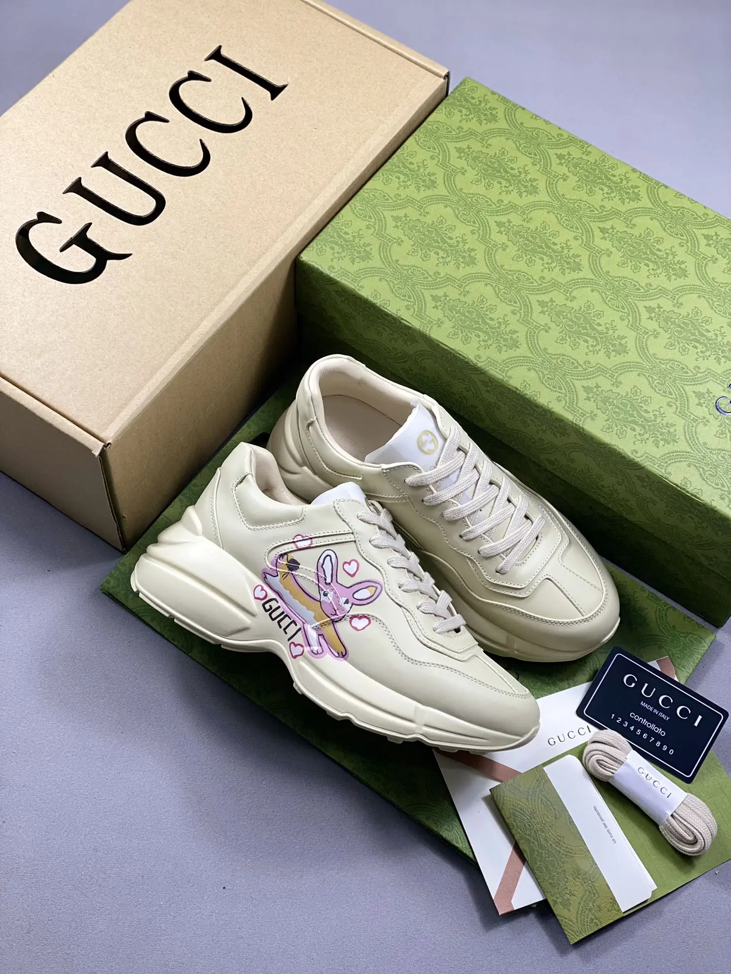 YASSW | Unveiling the World of Replica Gucci Rhyton Sneakers: Authentic Style at an Affordable Price