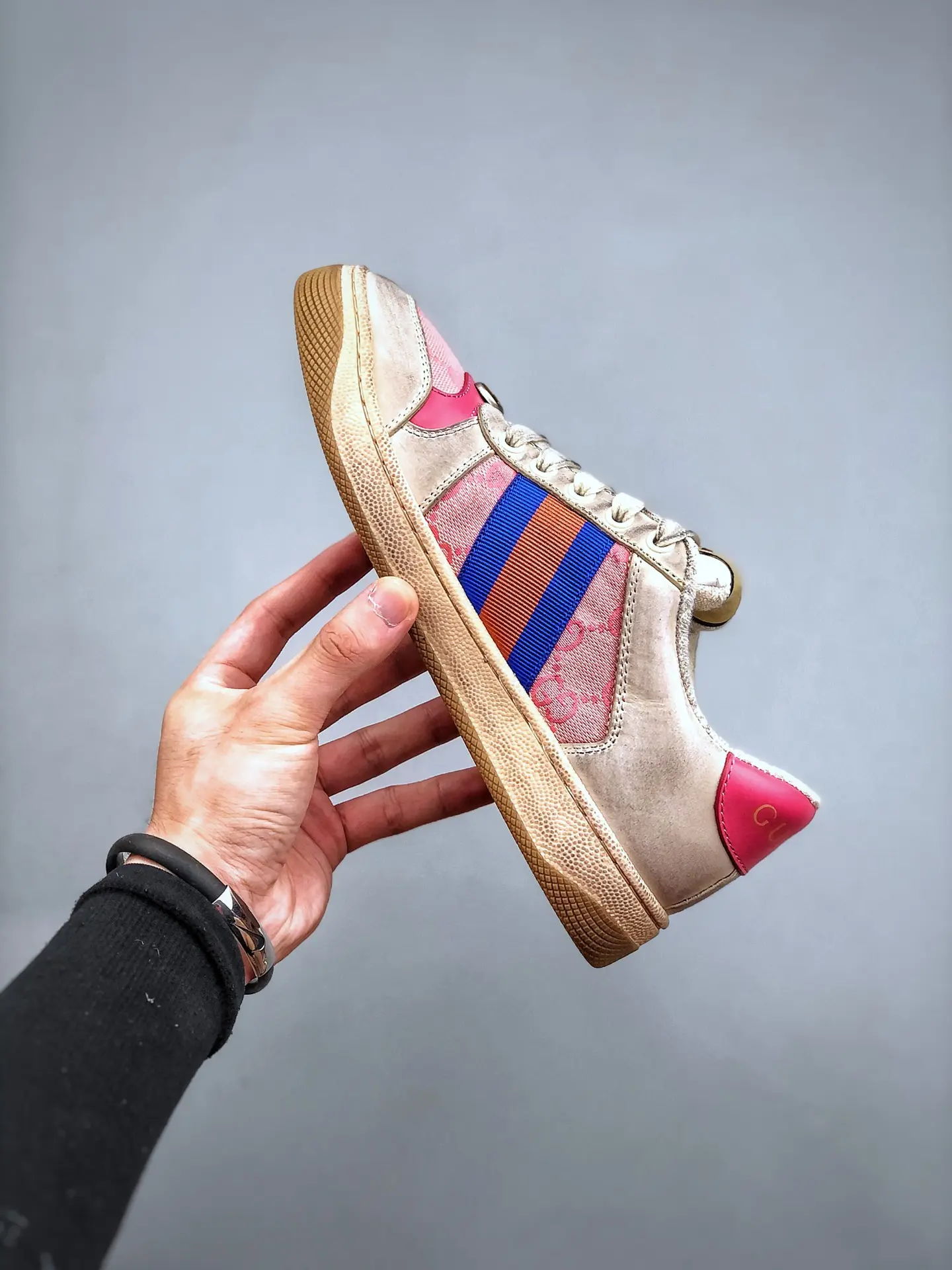 YASSW | Unveiling the Stylish Replica Gucci Leather GG Sneakers in Pink: A Comprehensive Review