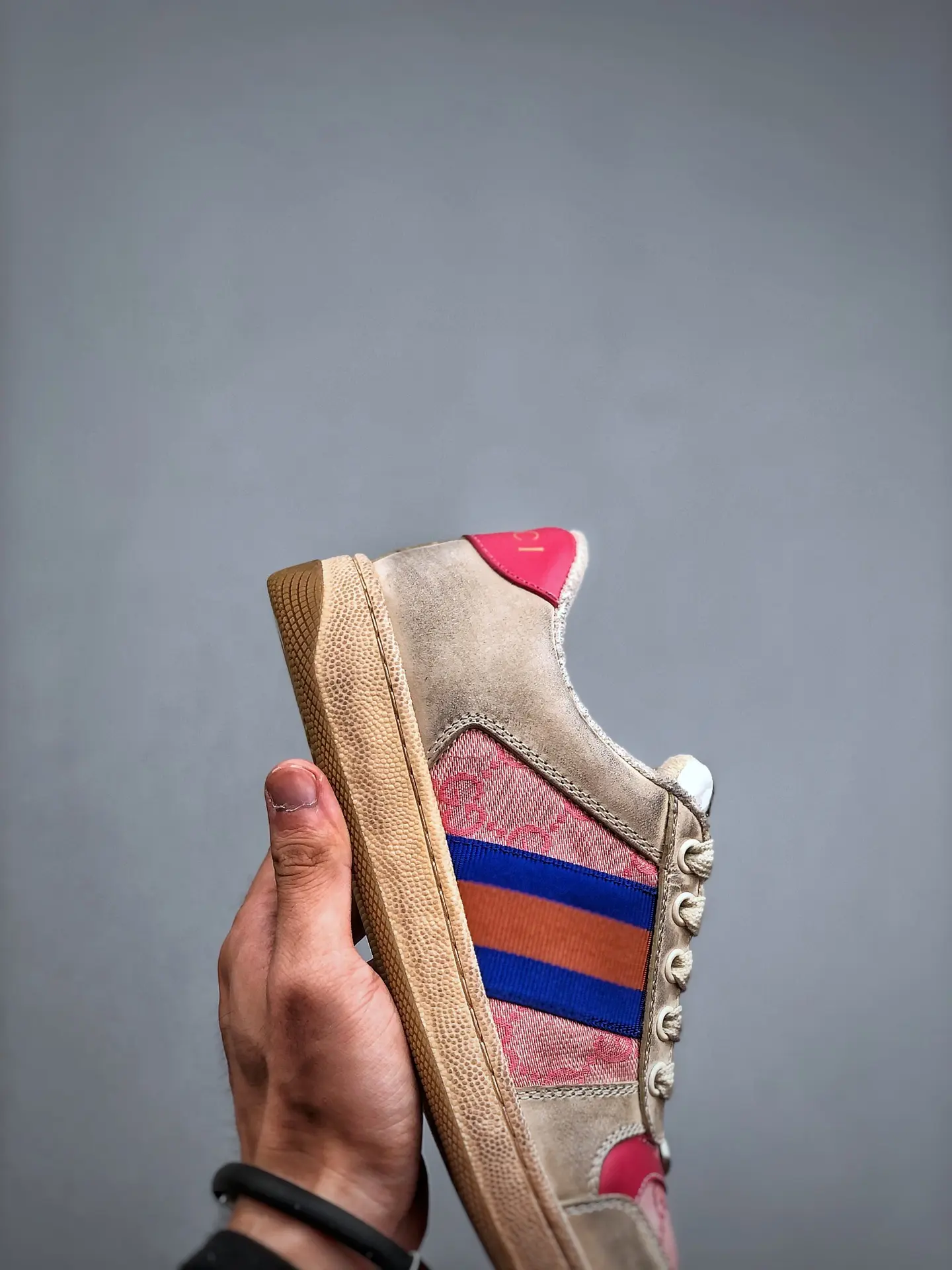 YASSW | Unveiling the Stylish Replica Gucci Leather GG Sneakers in Pink: A Comprehensive Review