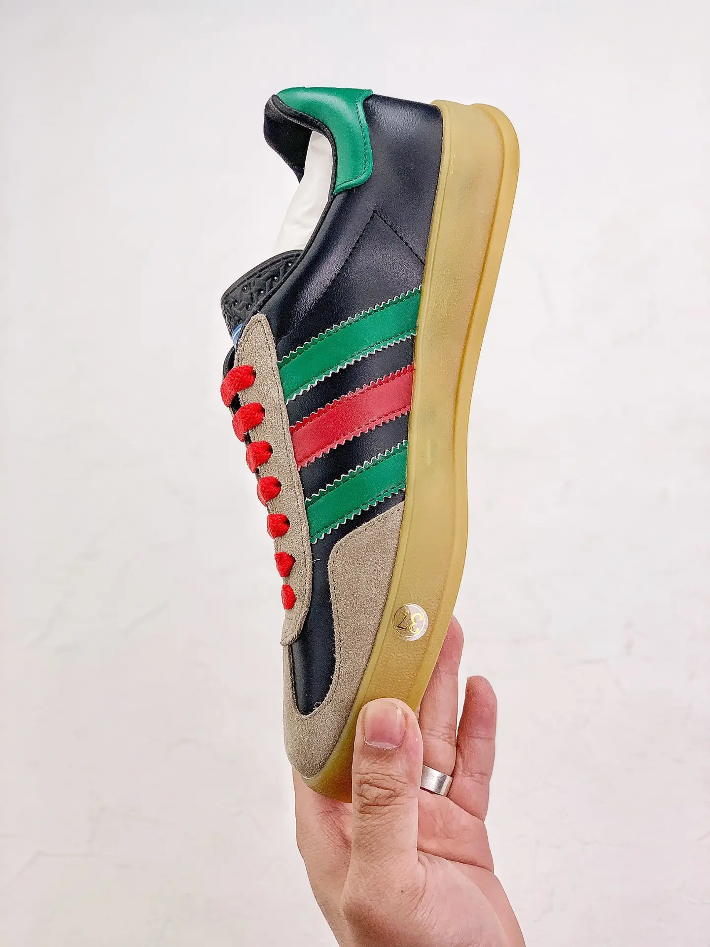 YASSW | Gucci x Adidas Gazelle Low Cut Sneakers 726487 AAA43 9549 Multicolor Replica