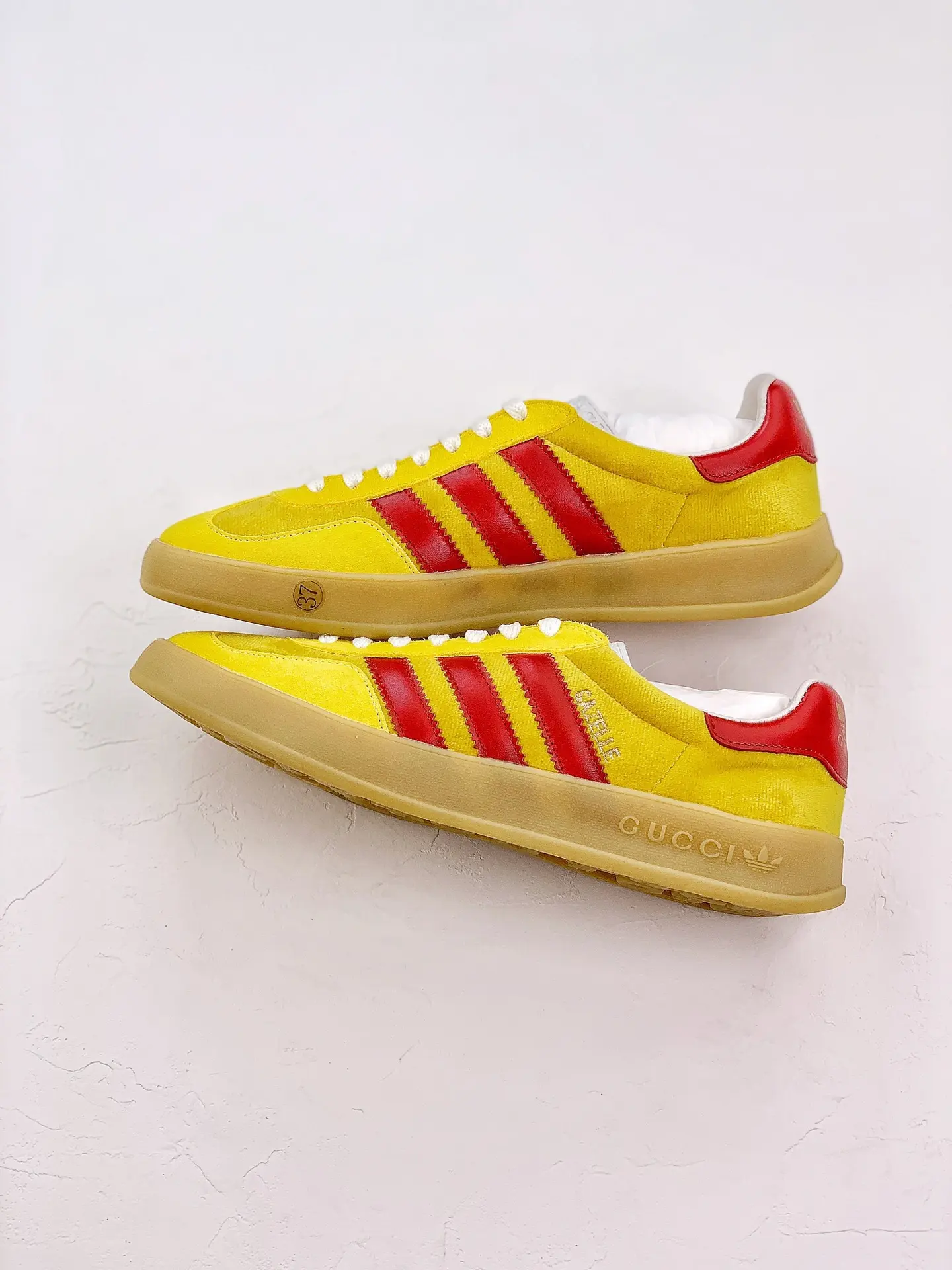 YASSW | Gucci x Adidas Gazelle Yellow Velvet Replicas: Style Meets Affordability