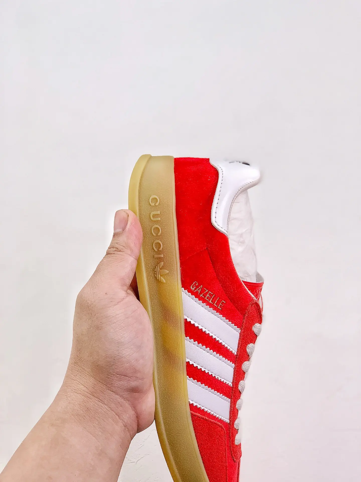 YASSW | Adidas Leather Low Trainers Red Replica: A Comprehensive Review