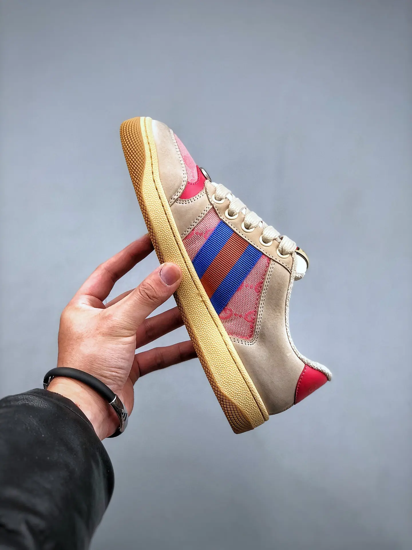 YASSW | Replica Gucci Leather GG Sneakers Pink 2023 – A Stylish and Affordable Alternative