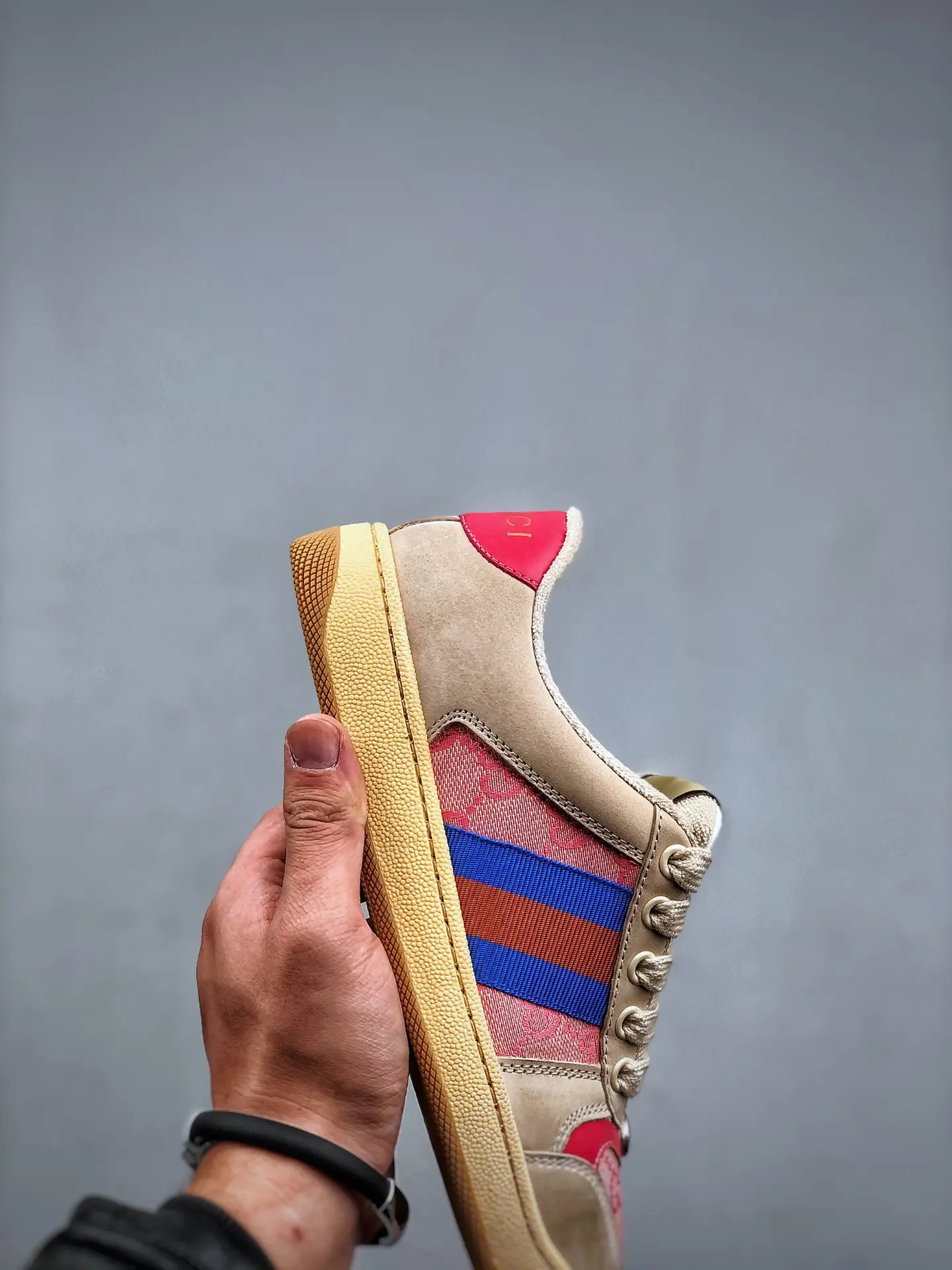 YASSW | Replica Gucci Leather GG Sneakers Pink 2023 – A Stylish and Affordable Alternative