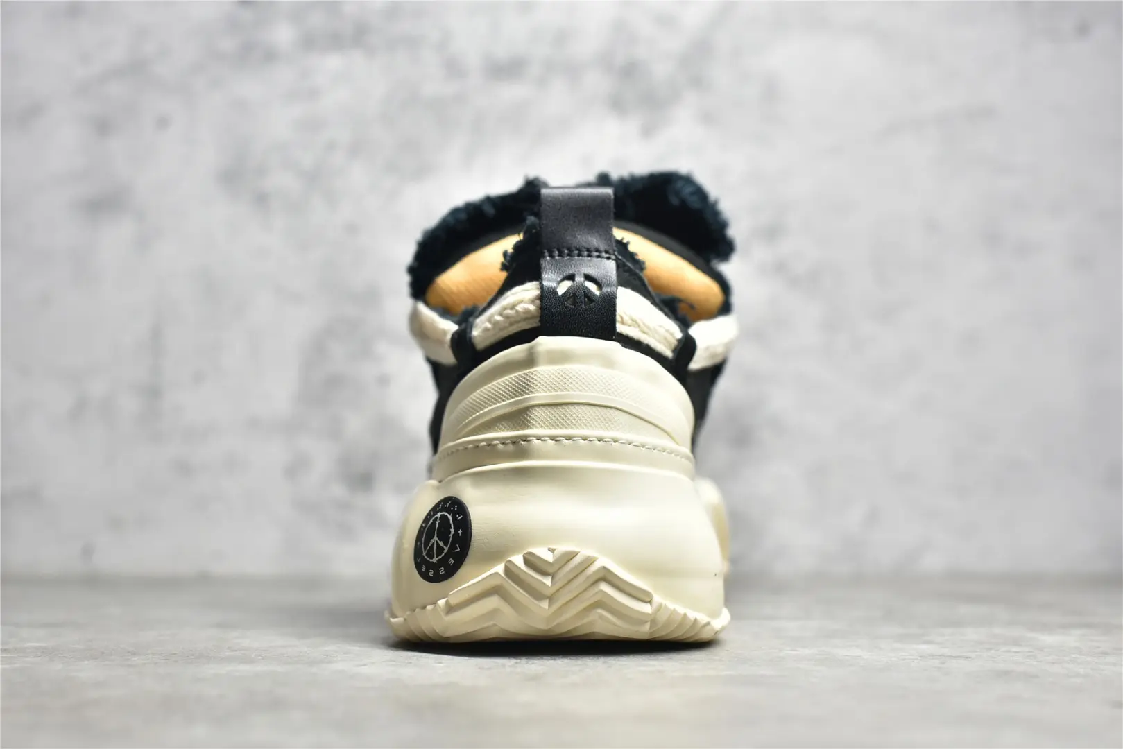 YASSW | xVESSEL G.O.P 2.0 Marshmallow Lows Black Replica – Style Meets Comfort