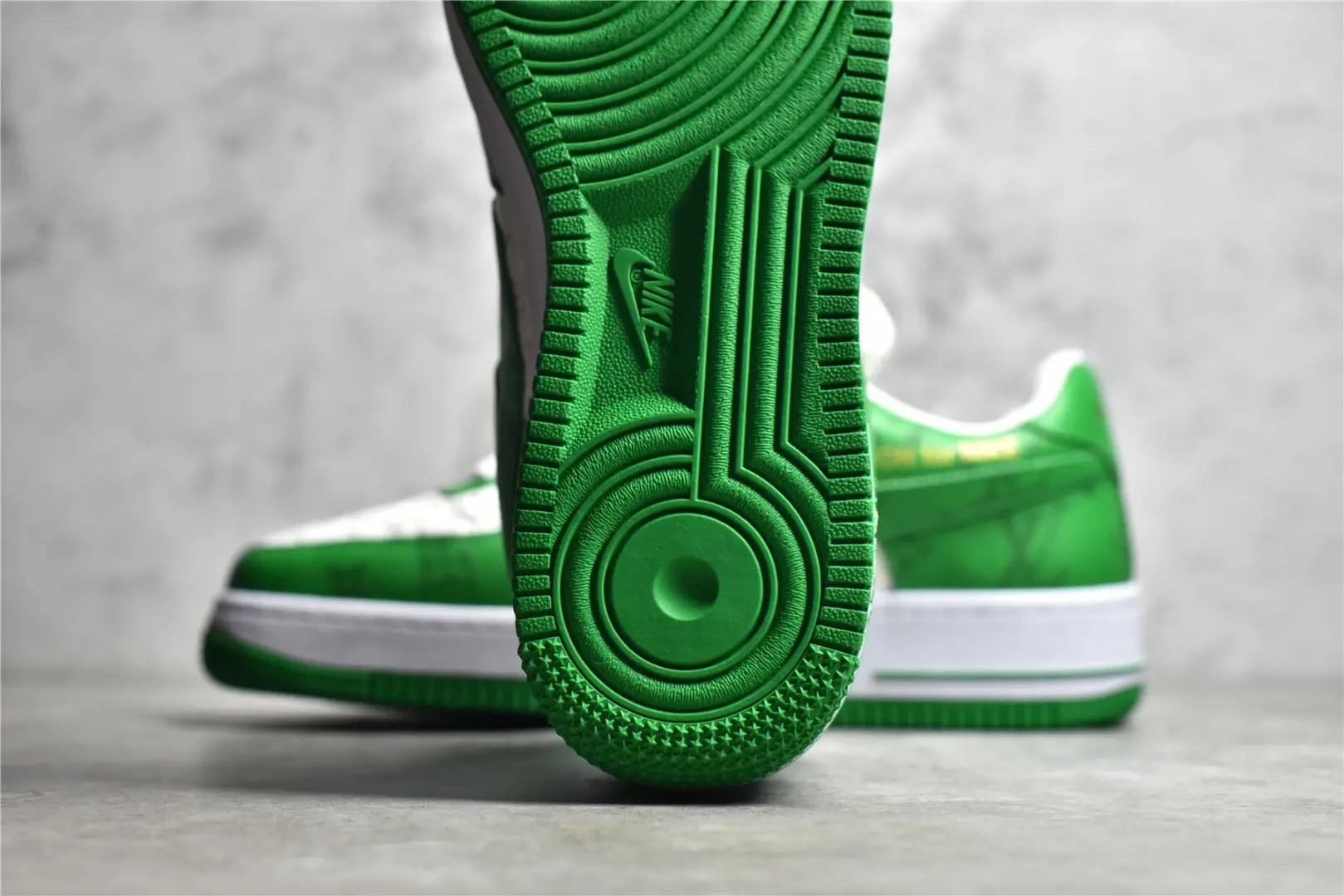 YASSW | The Ultimate Guide to Replica Louis Vuitton x Nike Air Force 1 Green Sneakers