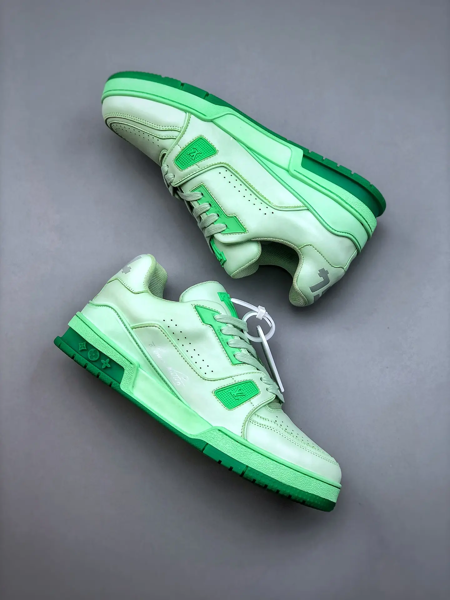 YASSW | Louis Vuitton LV Trainer Fluorescent Green Replica Sneakers - Style & Comfort