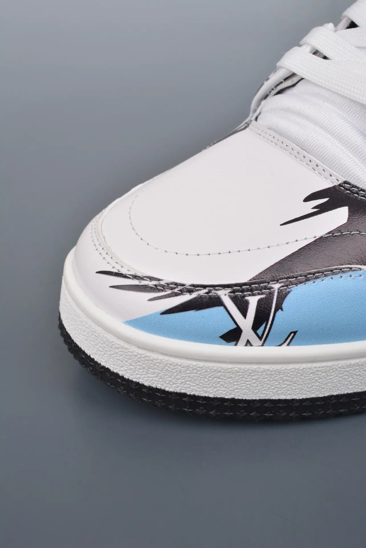 YASSW | Louis Vuitton LV Trainer #54 Graphic Print Sneakers (Replica)