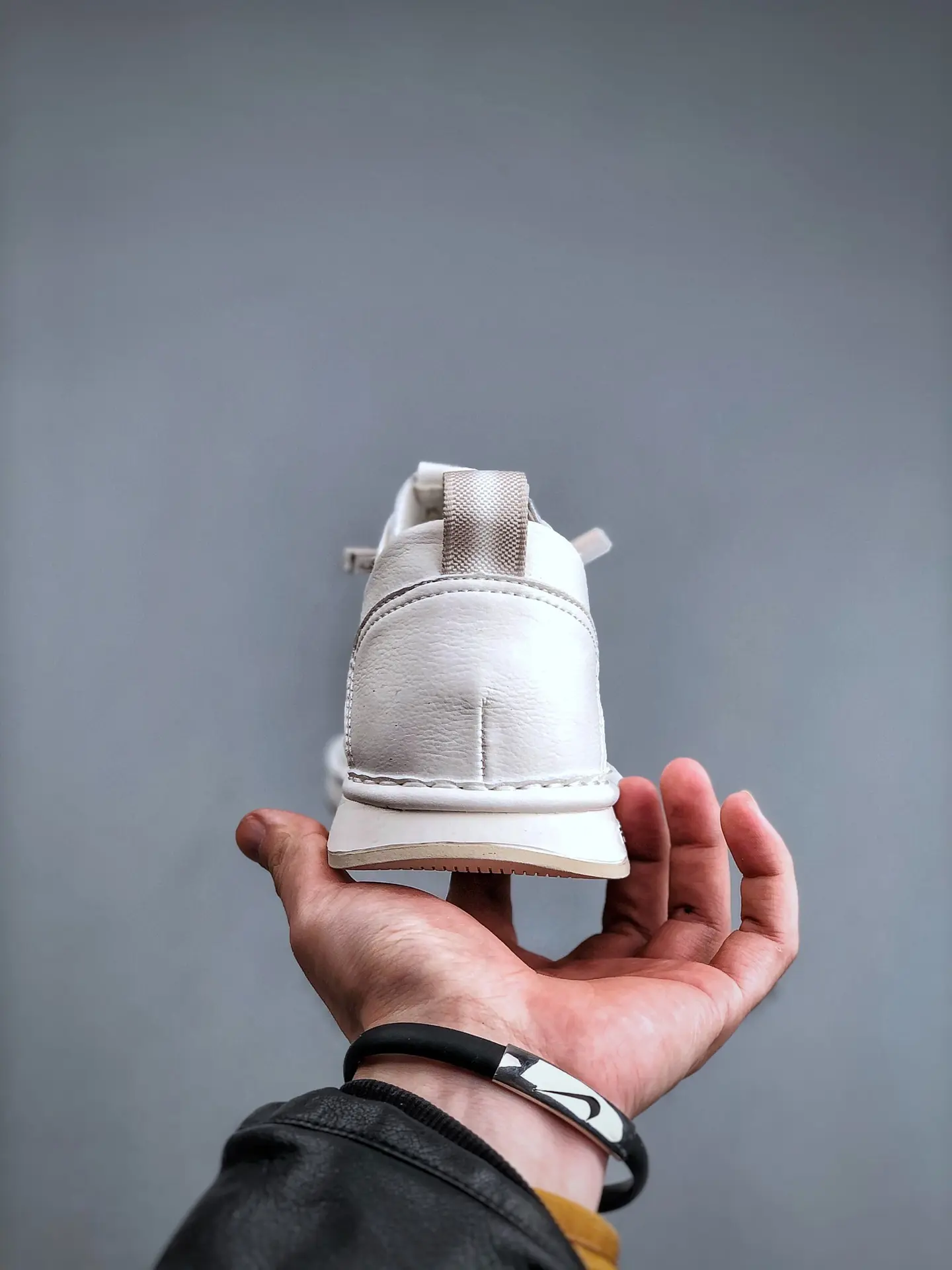 YASSW | Luxurious Yet Affordable: A Deep Dive into White Replica Sneakers