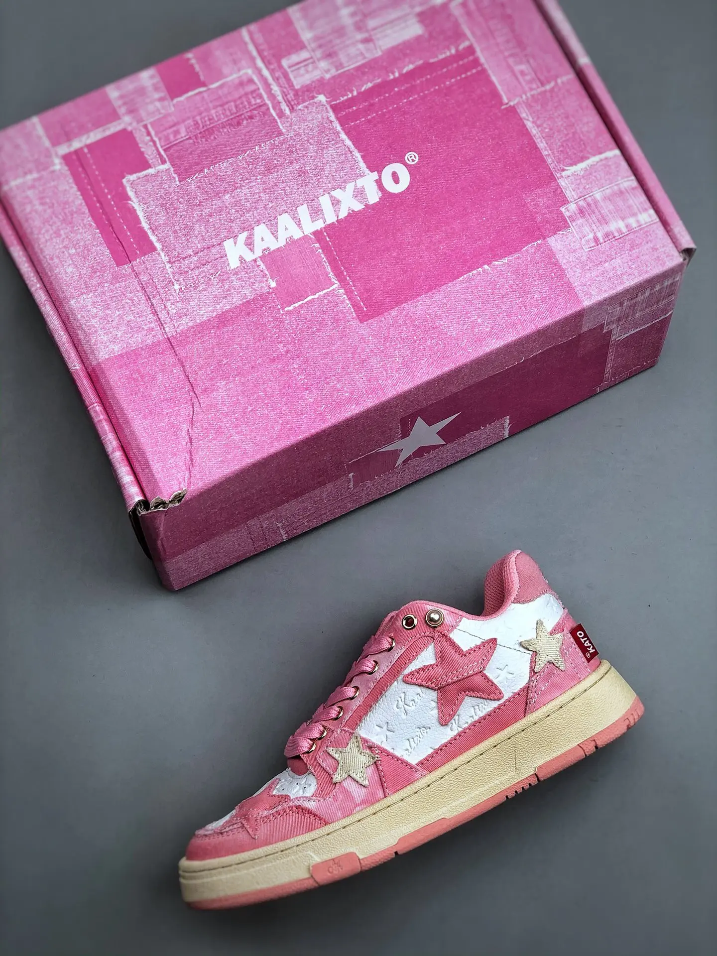 YASSW | The Ultimate Guide to Replica Fake Yeezy Star Eli1 Skate Sneakers - Pink