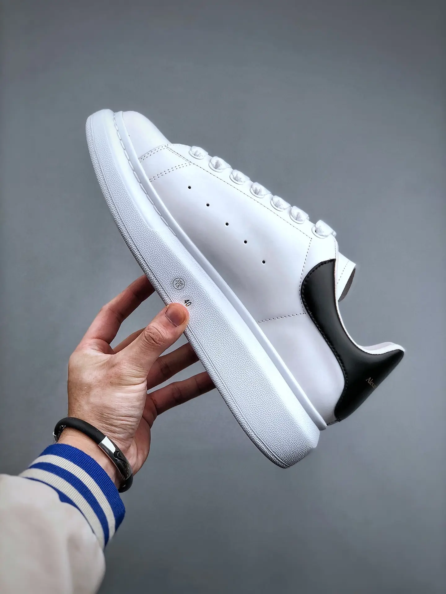 YASSW | Alexander McQueen Oversized Sneakers - A Comprehensive Replica Review