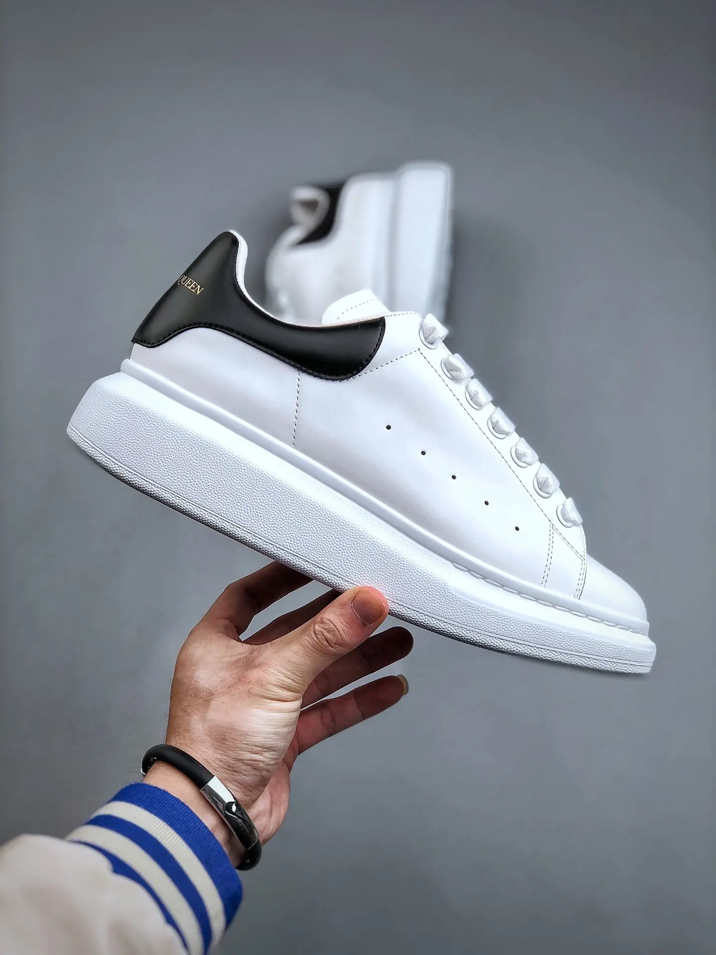 YASSW | Alexander McQueen Oversized Sneakers - A Comprehensive Replica Review