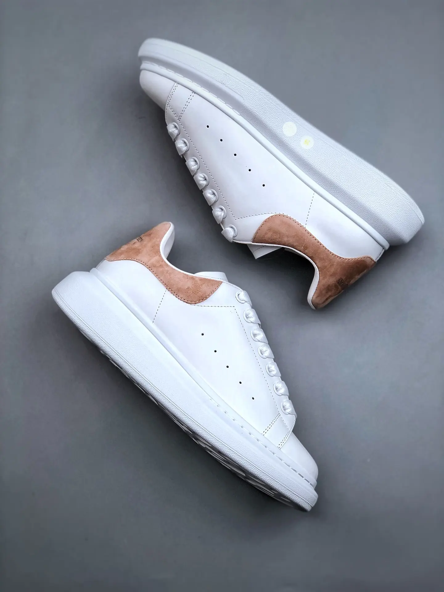 YASSW | Alexander McQueen White Oversized Sneakers Replica Review