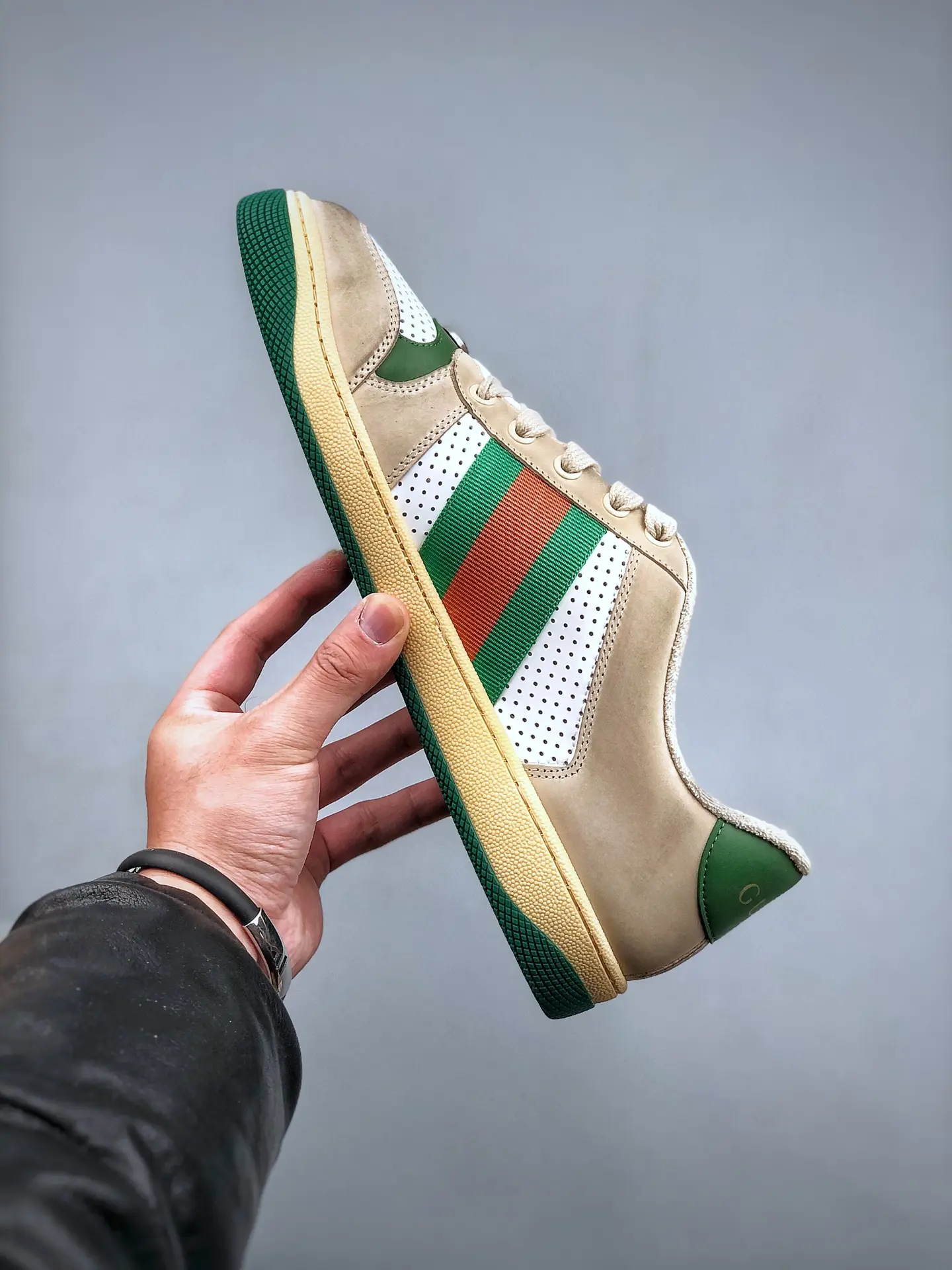 YASSW | Gucci Screener Distressed Leather Sneakers Replica - White UK 9