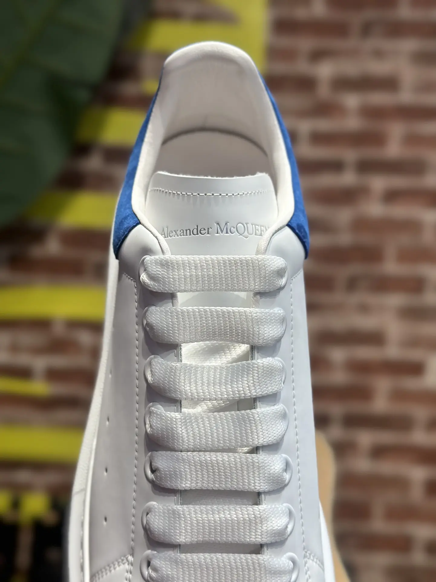 YASSW | The Appeal of Alexander McQueen Women's White Oversized Replica Sneakers