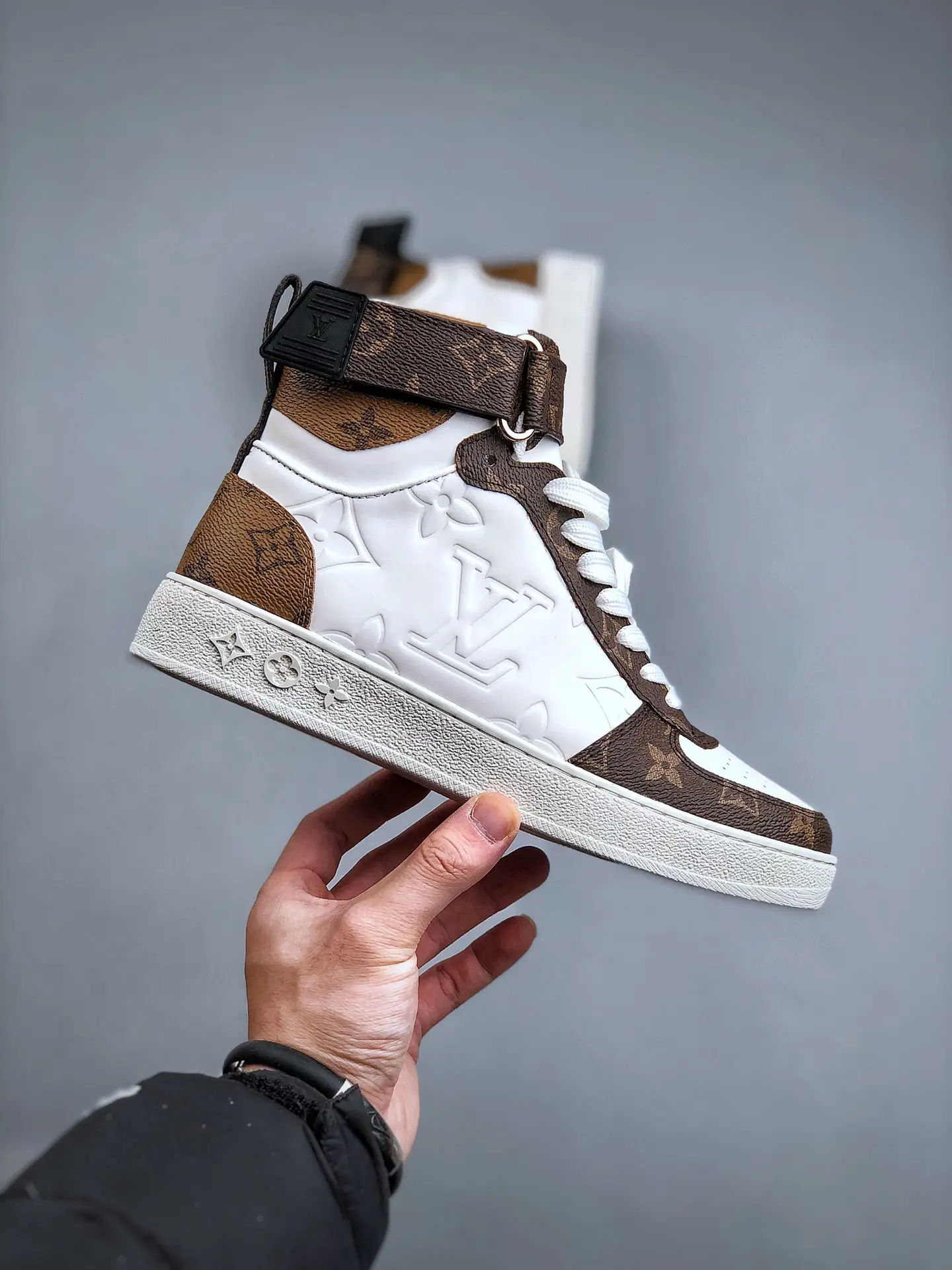 YASSW | Louis Vuitton Boombox High-Top Sneakers in White/Brown (Replica)