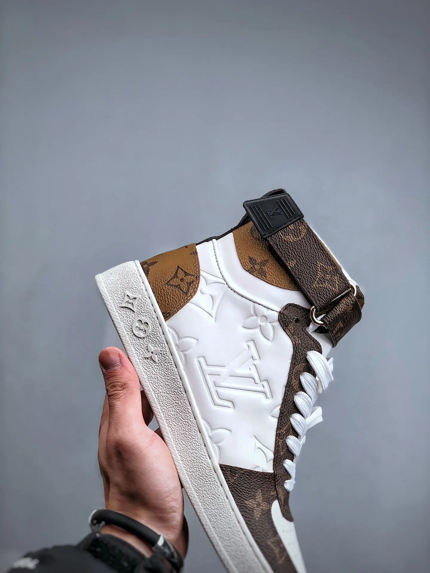 YASSW | Louis Vuitton Boombox High-Top Sneakers in White/Brown (Replica)