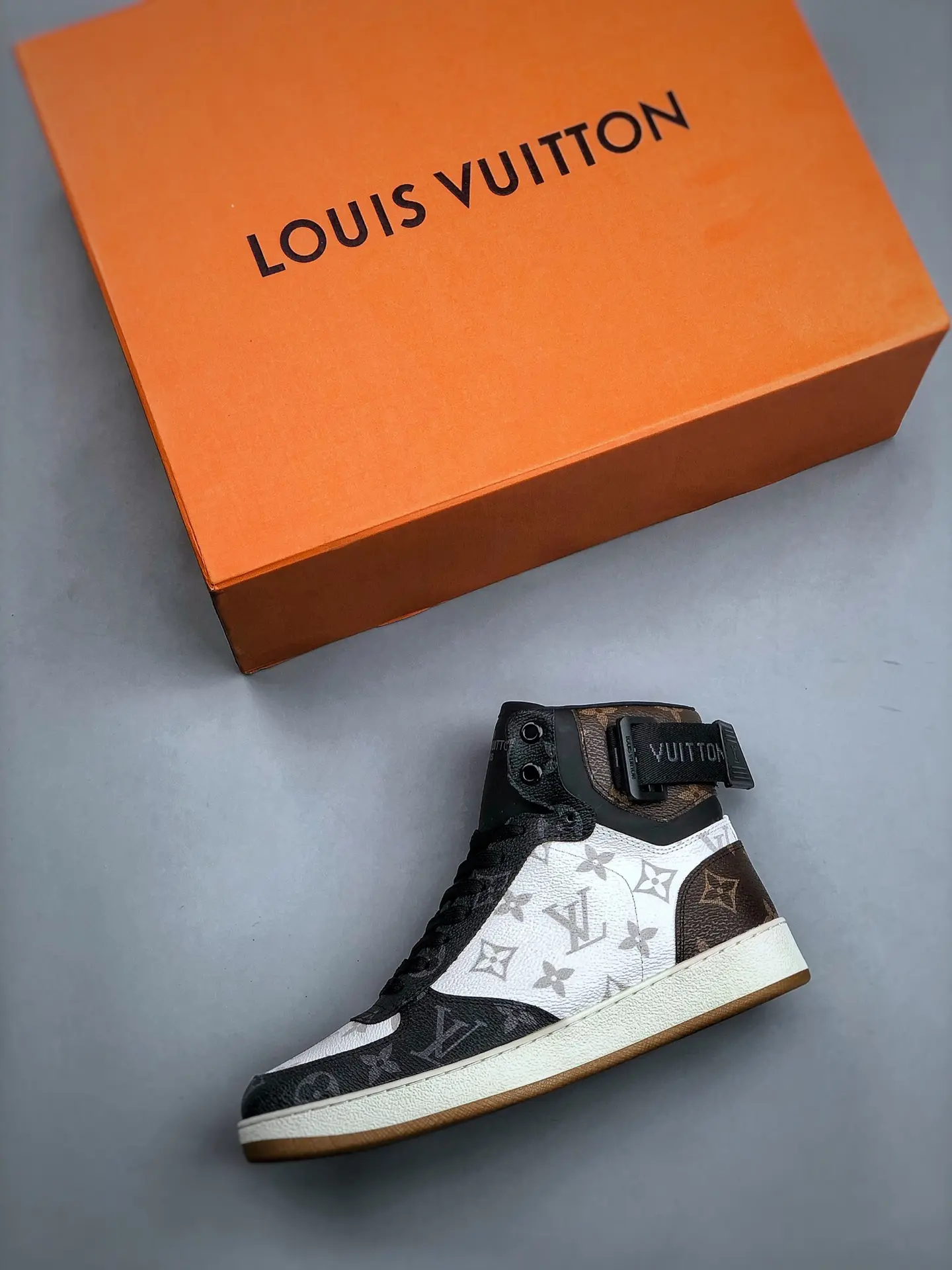 YASSW | Louis Vuitton Rivoli Sneaker Boot White Replica Review