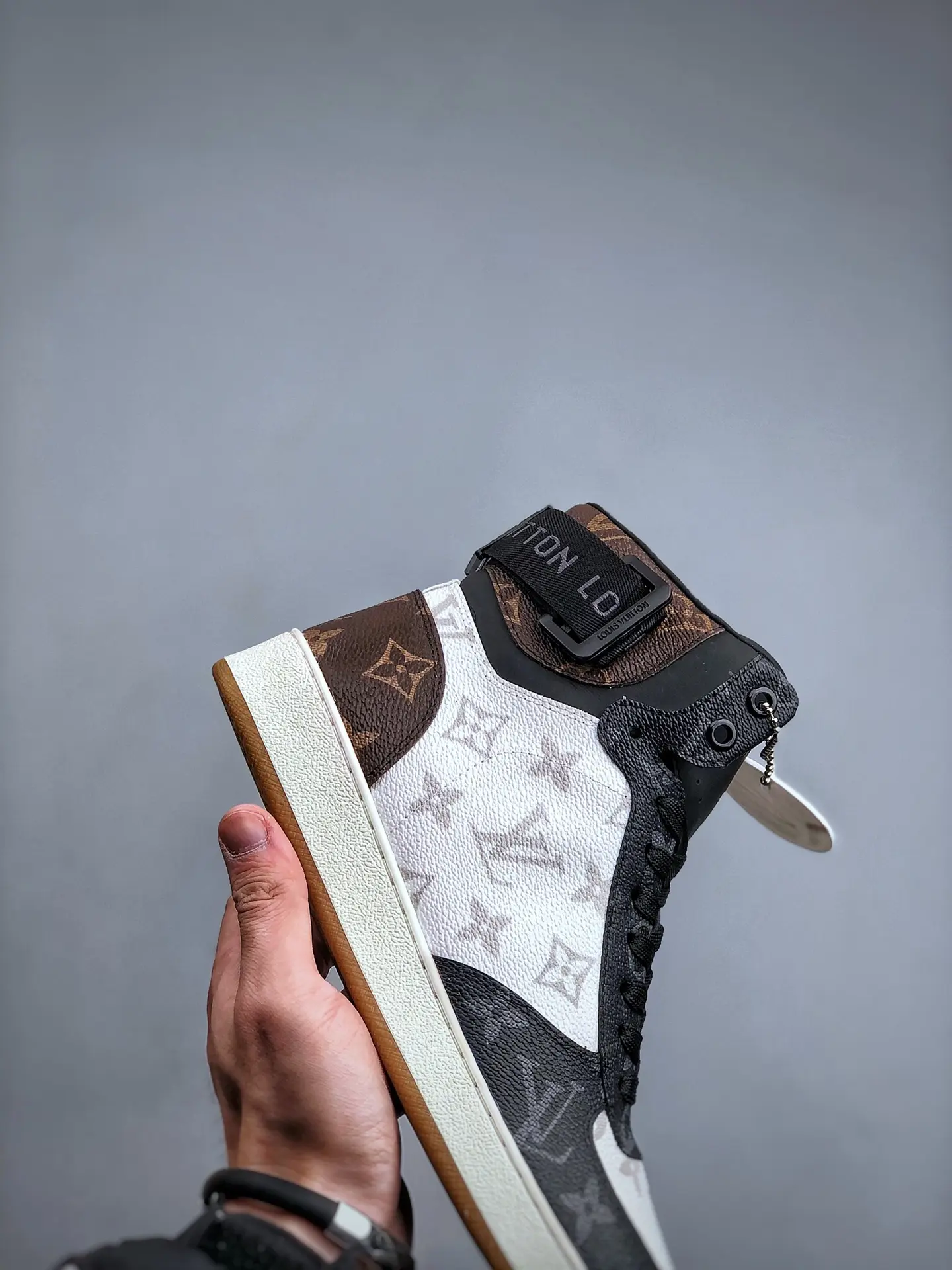 YASSW | Louis Vuitton Rivoli Sneaker Boot White Replica Review