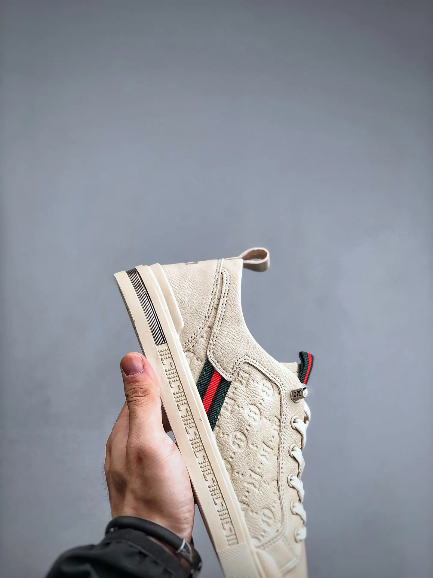 YASSW | Unveiling the Charm of Replica Gucci Men's Summer Sneakers