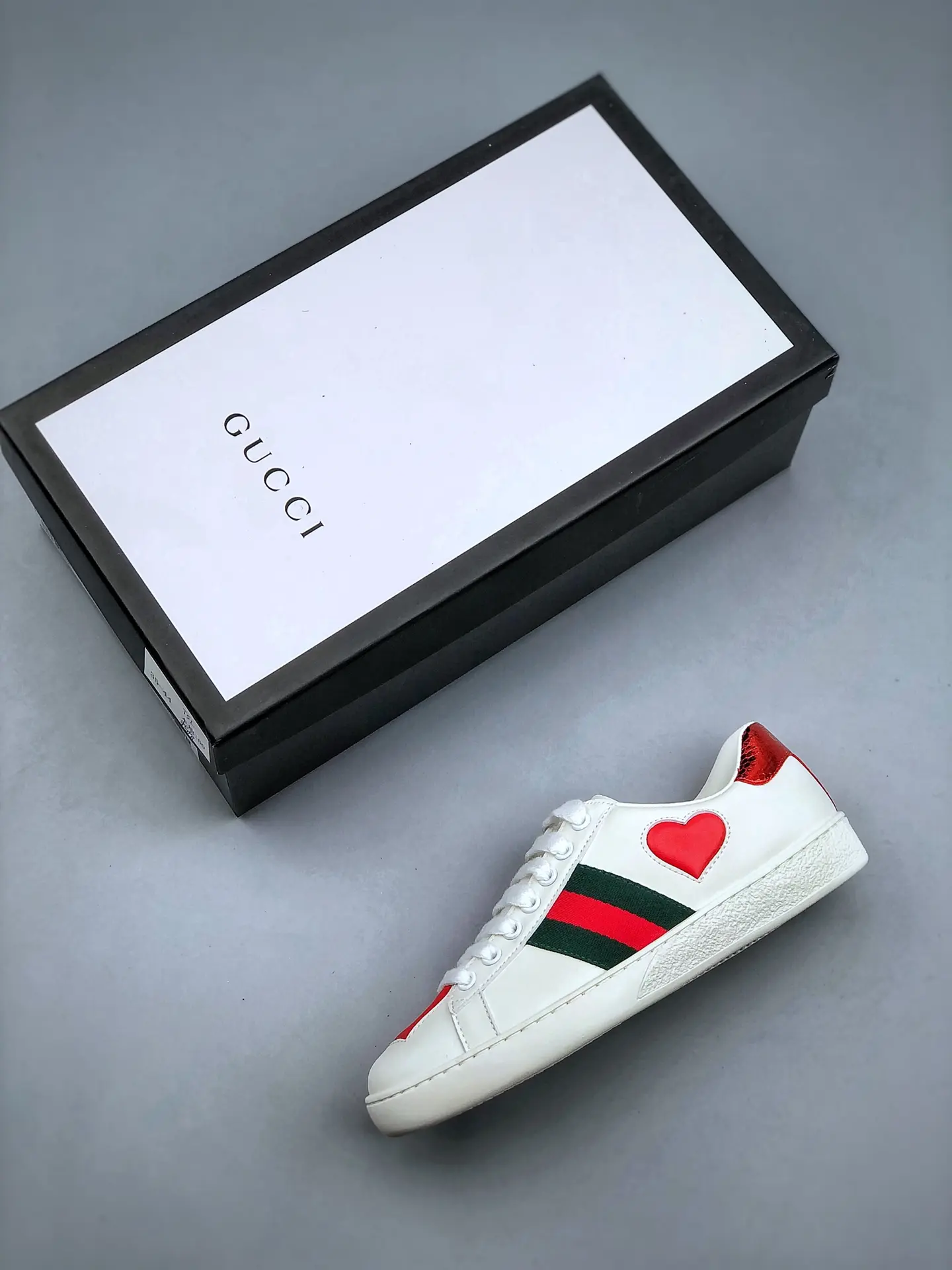 YASSW | Gucci New Ace Heart Leather Sneakers Replica - White Leather Perfection