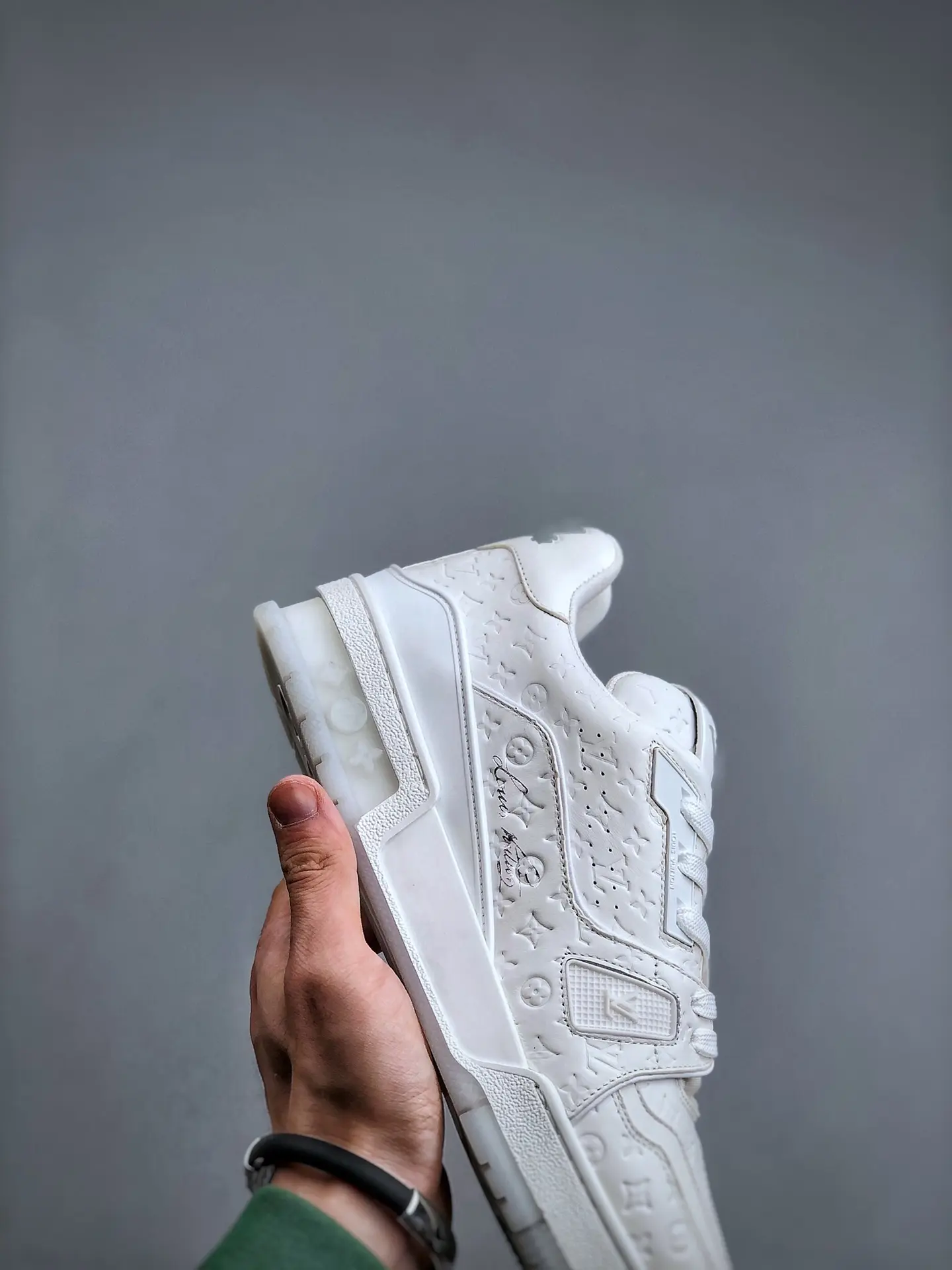 YASSW | The Intricacies of Replica Louis Vuitton White Leather LV Trainer Sneakers