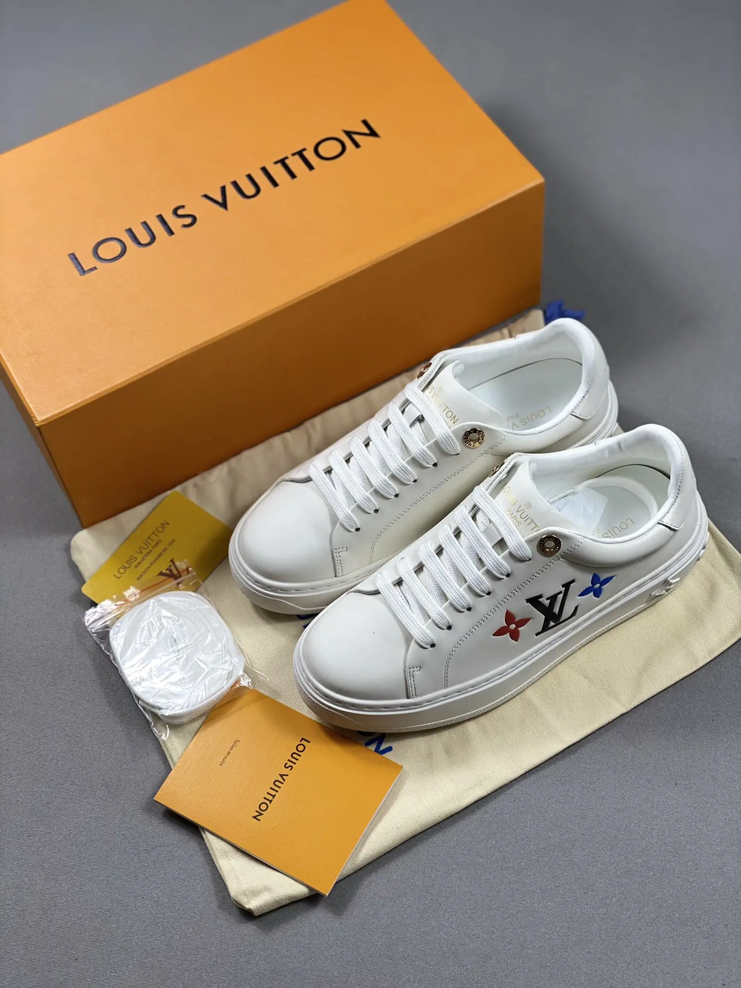 YASSW | Rep Fake Replica Louis Vuitton TIME OUT Genuine Leather Sneakers - HYAWA385484