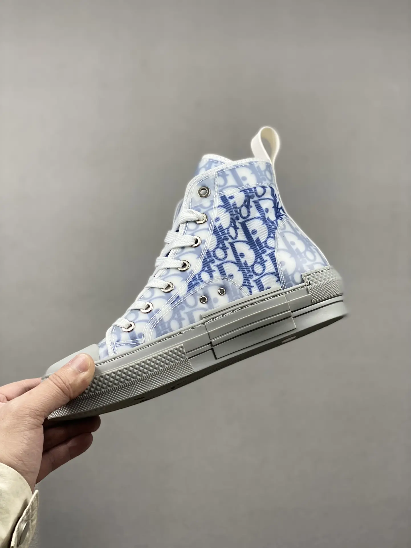 YASSW | Dior B23 High Top Blue Oblique Pixel Replica: Style and Substance