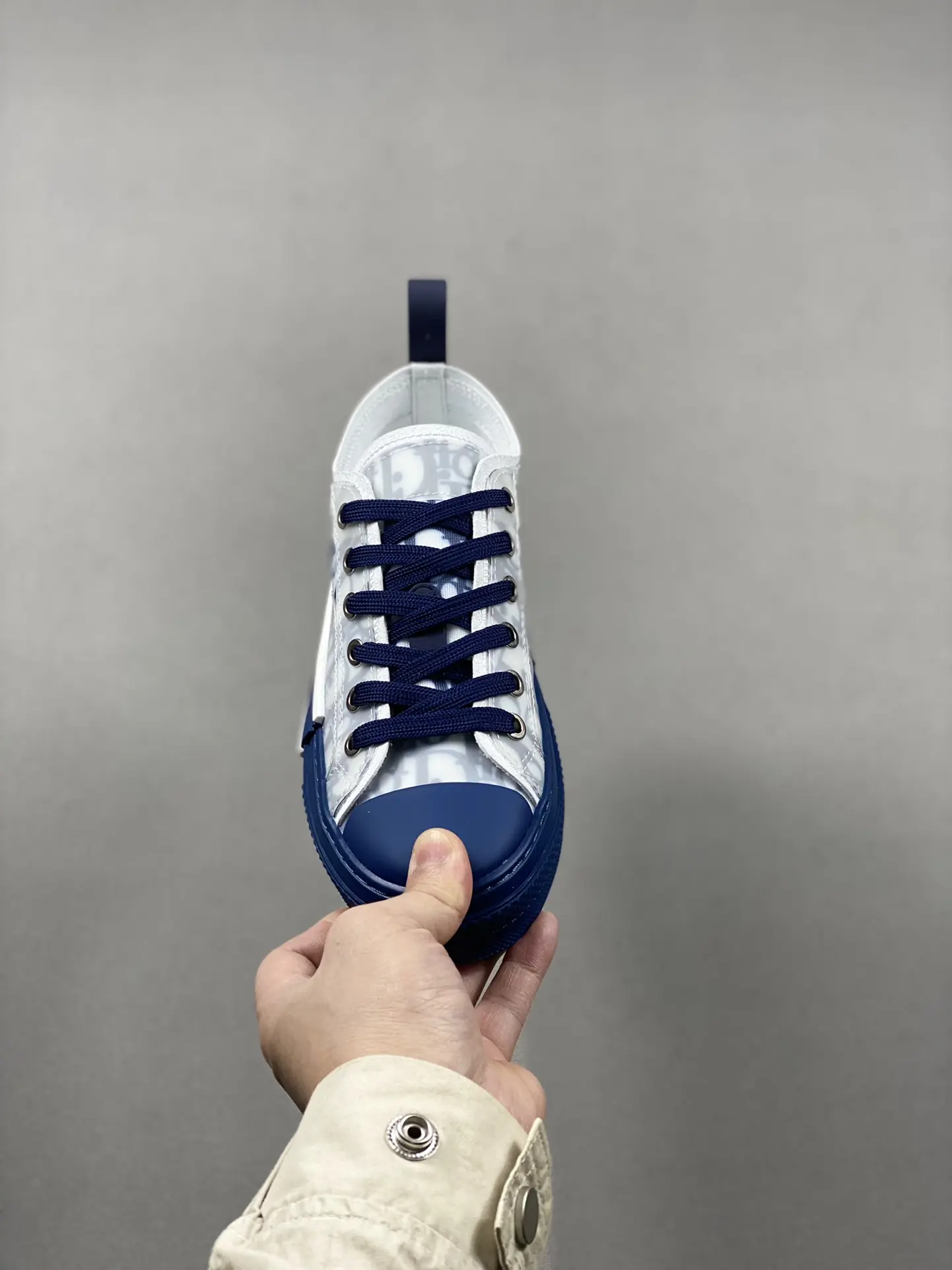 YASSW | Dior B23 Oblique Sneakers: Blue & White Replica Review