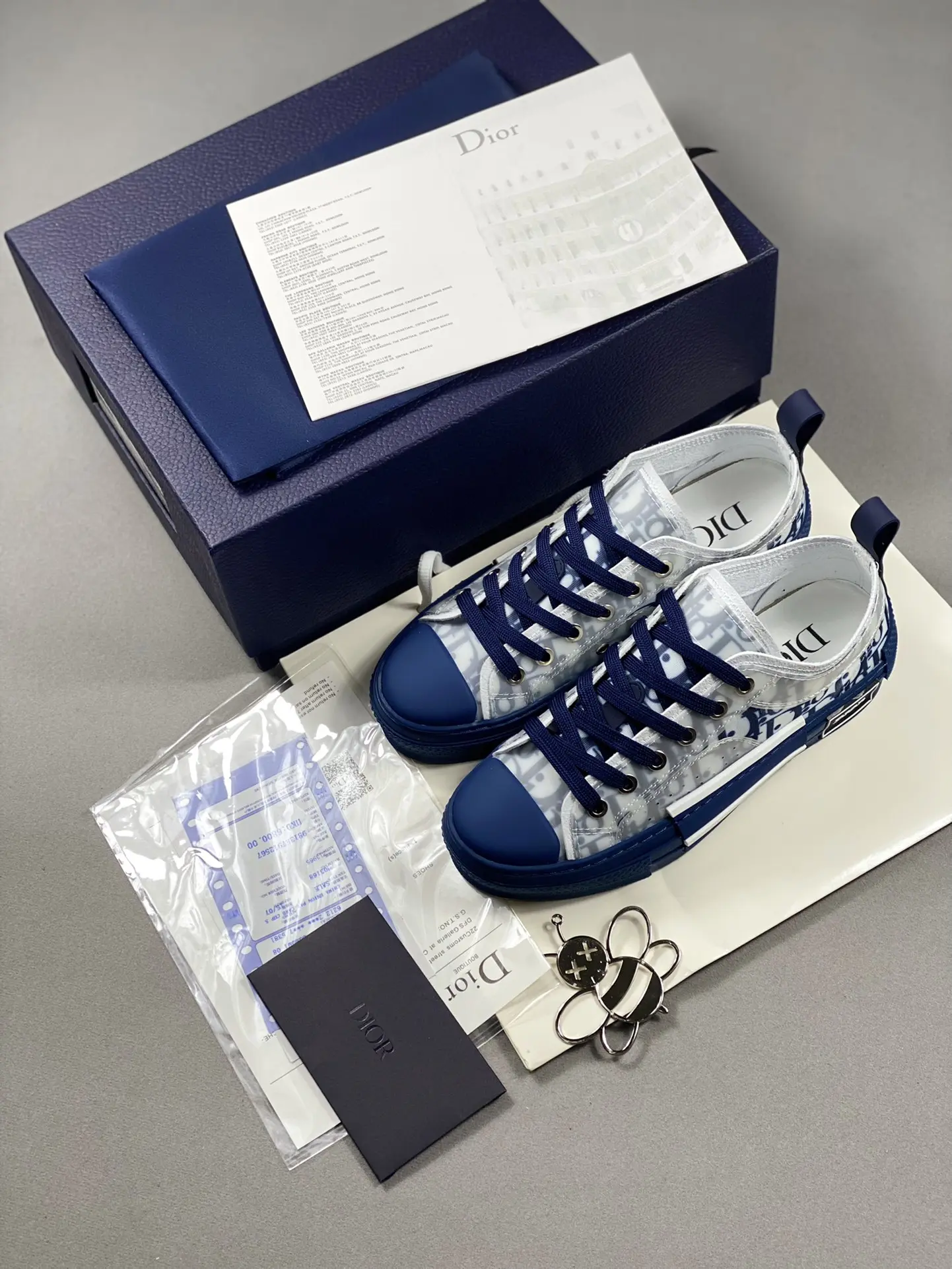 YASSW | Dior B23 Oblique Sneakers: Blue & White Replica Review