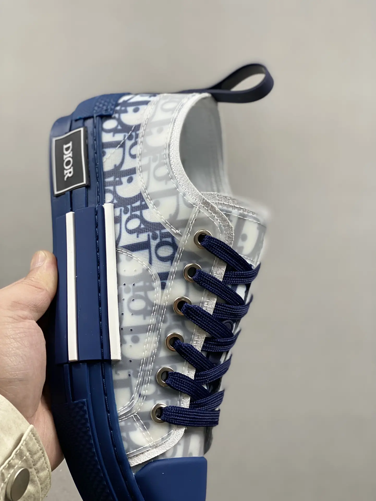 YASSW | Dior B23 Oblique Sneakers: Blue & White Replica Review