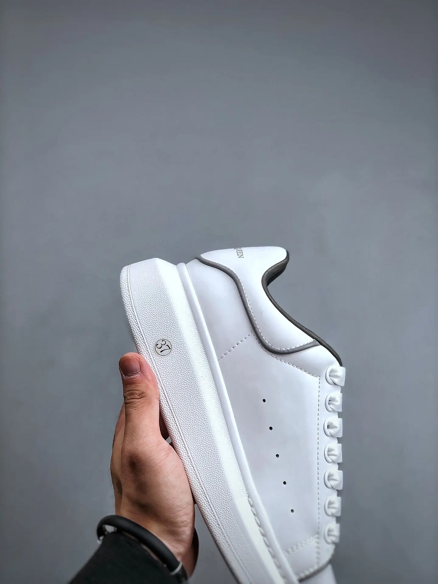 YASSW | Affordable Alternatives: Replica Alexander McQueen Sneakers for Men and Women