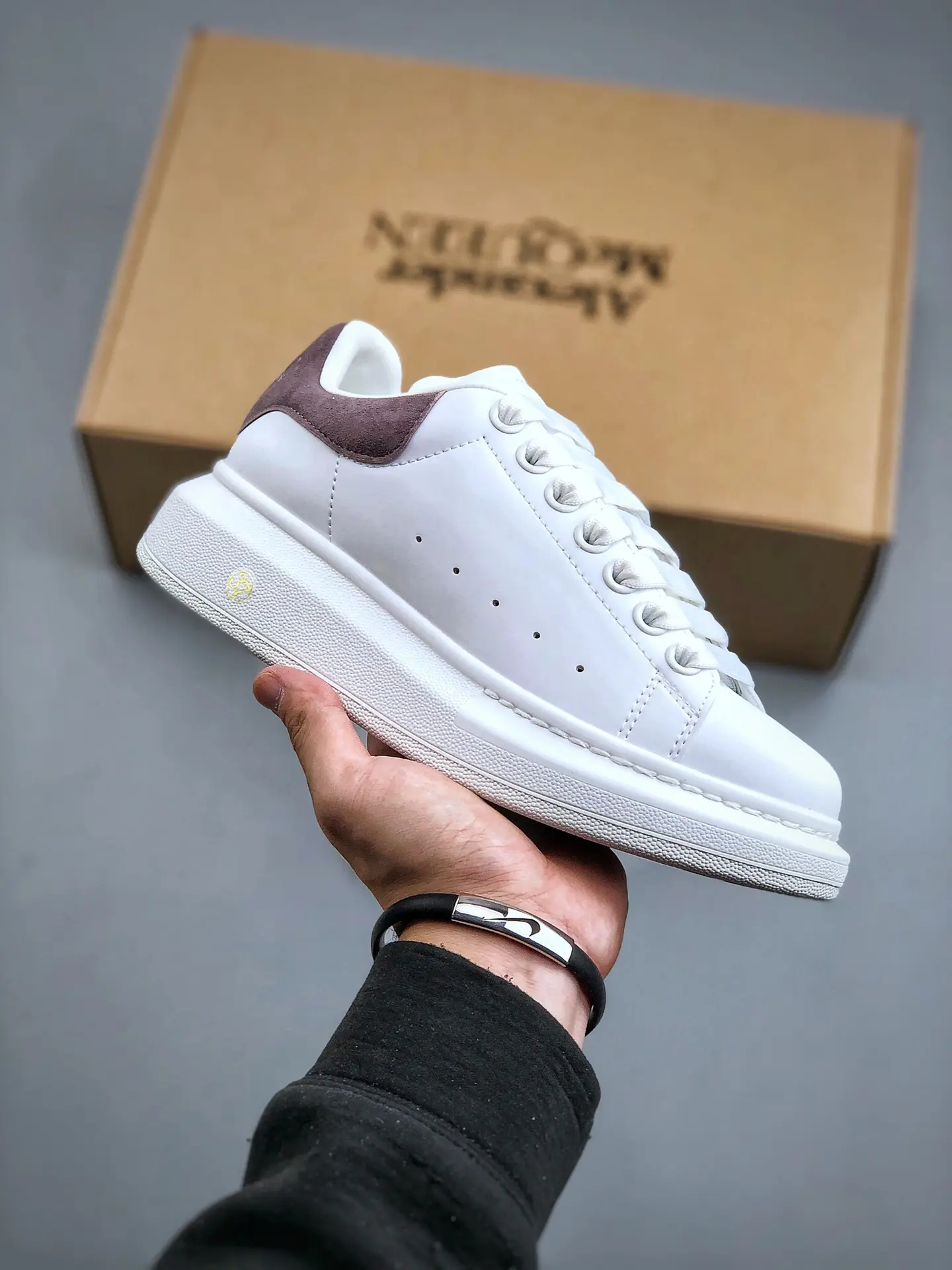 YASSW | Replica Alexander McQueen Men's White Oversized Sneakers – A Comprehensive Review