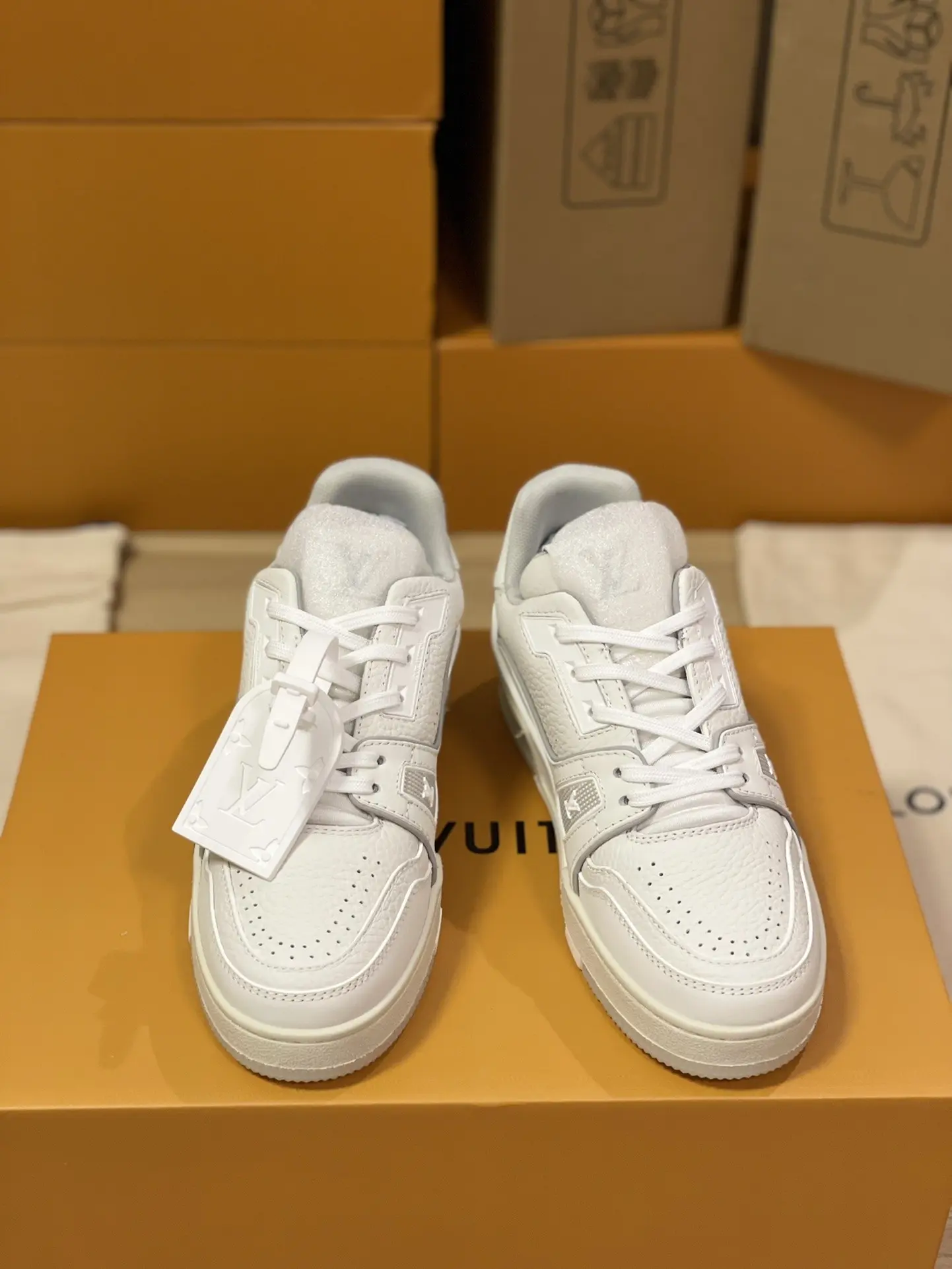 YASSW | Rep Fake Replica Louis Vuitton Trainer White Grey Signature: A Comprehensive Guide