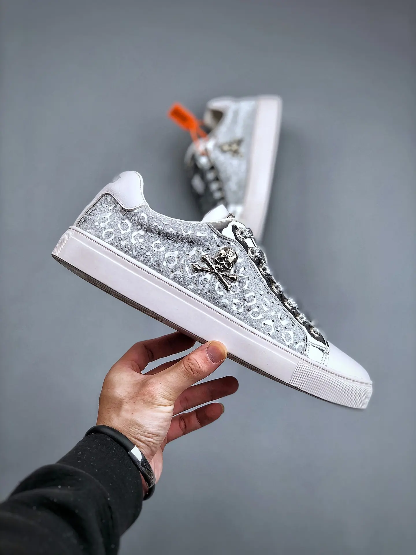 YASSW | Dazzling Footwear Options: Replica Gucci Palmer Low Top Sneaker and More