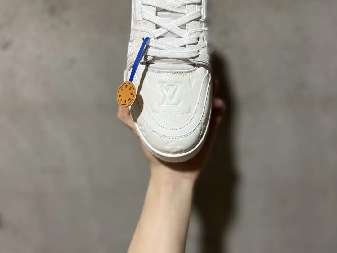 YASSW | Replica Louis Vuitton White Monogram Trainers: A Detailed Review