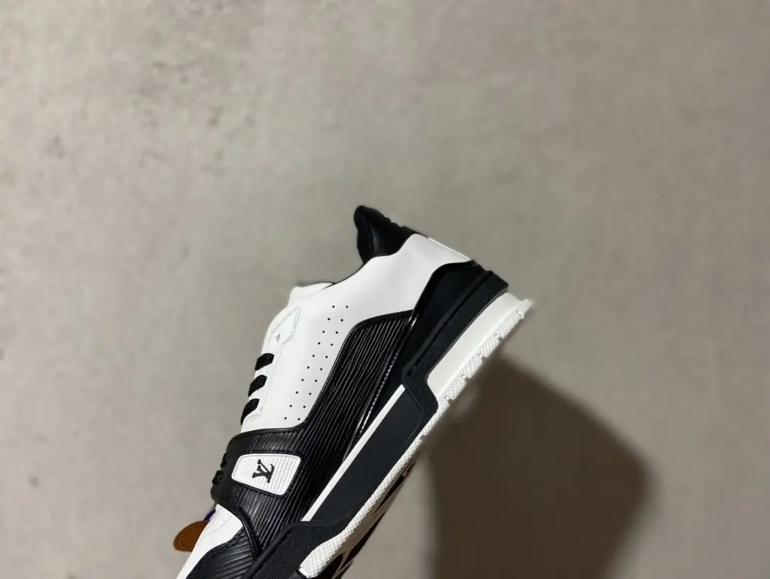 YASSW | Replica Fake Louis Vuitton LV Trainer Sneaker Black - Size 09.5