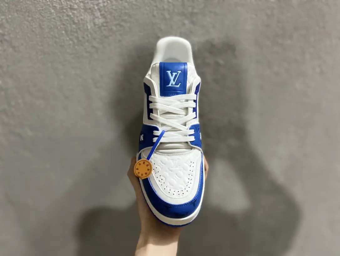 YASSW | Louis Vuitton LV Trainer Sneaker Blue Replica vs. Authentic Comparison