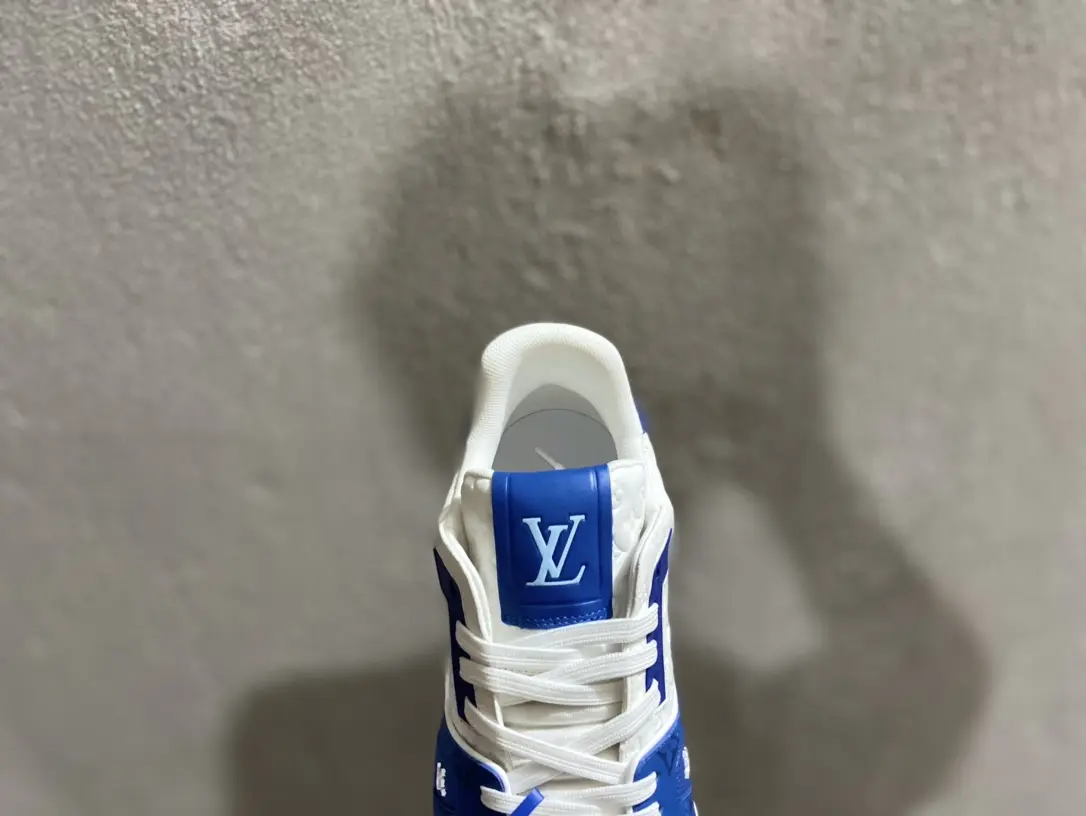 YASSW | Louis Vuitton LV Trainer Sneaker Blue Replica vs. Authentic Comparison