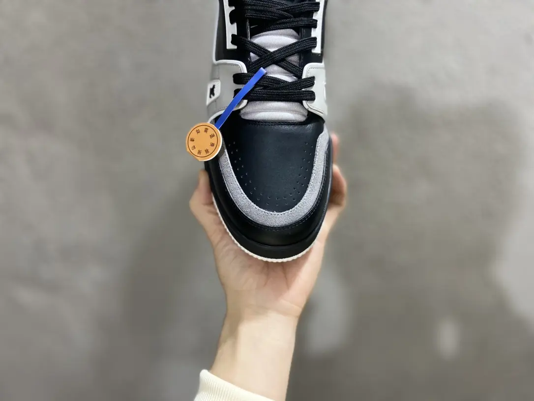 YASSW | Authentic Feel at a Fraction of the Cost: Replica Louis Vuitton LV Trainer Sneaker Review