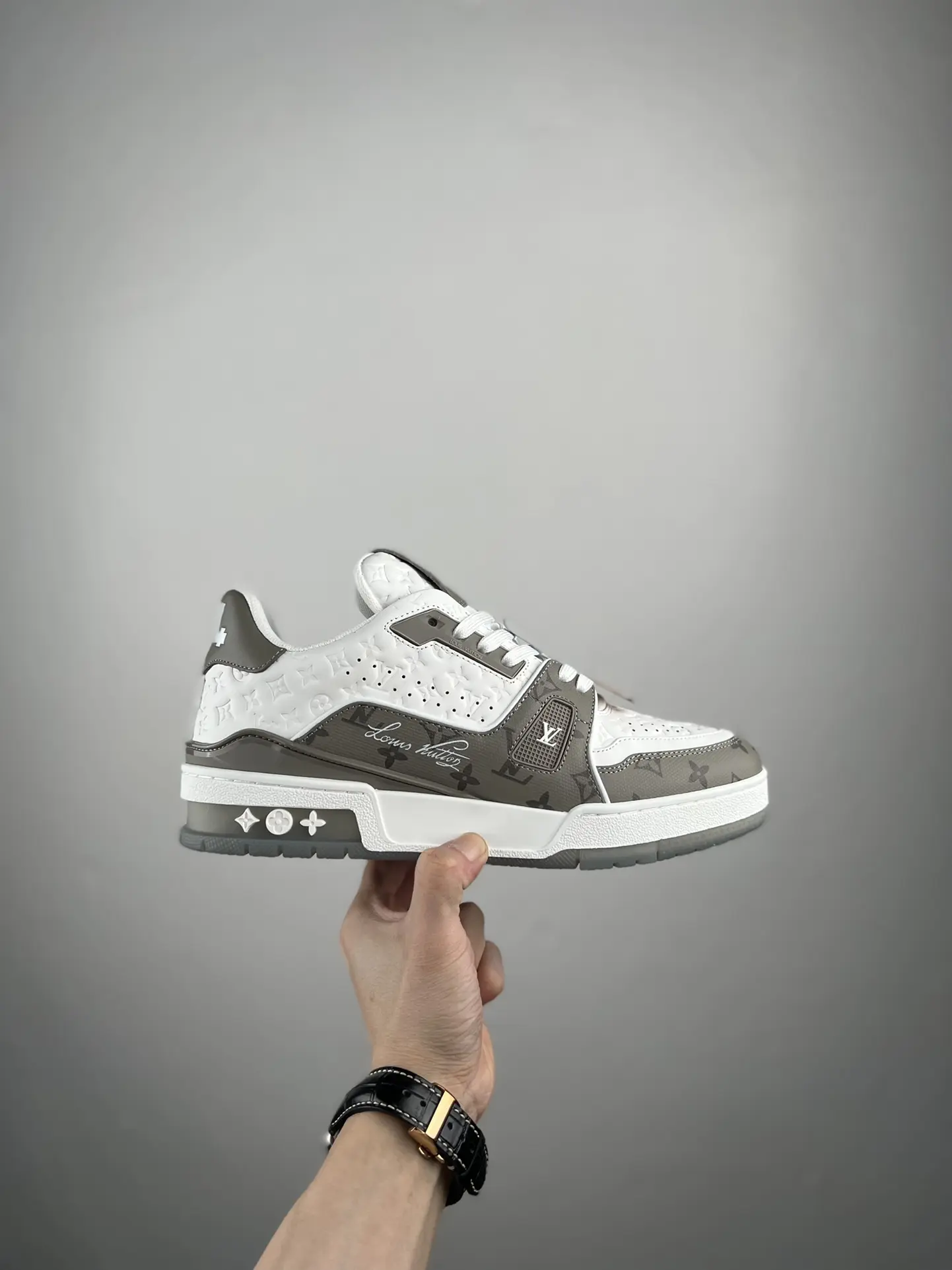 YASSW | Louis Vuitton Trainer 'Grey White' Replica Review: A Stylish and Affordable Option