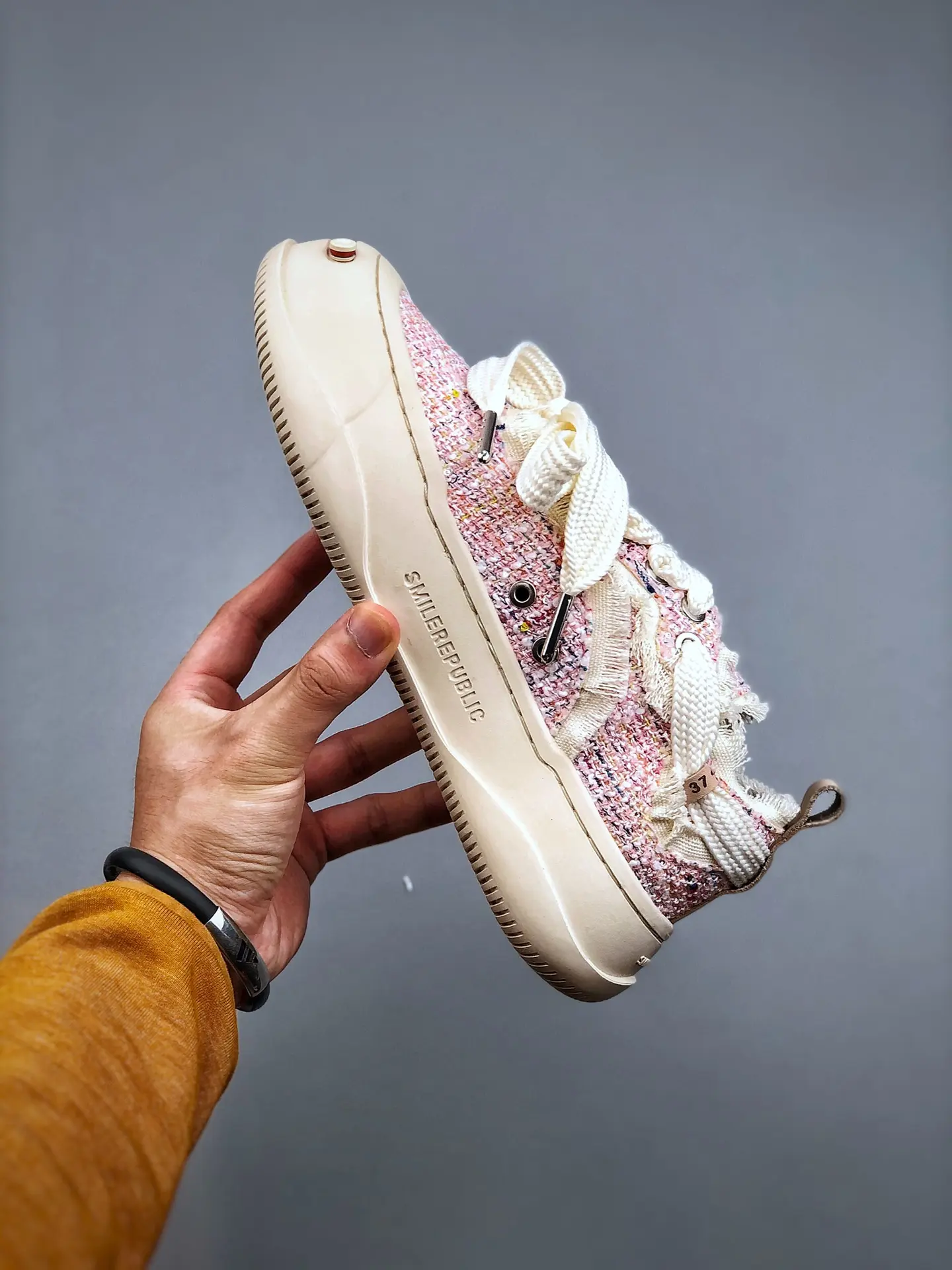 YASSW | Discover the Best Canvas Sneakers for Women: Style, Comfort, and Affordability